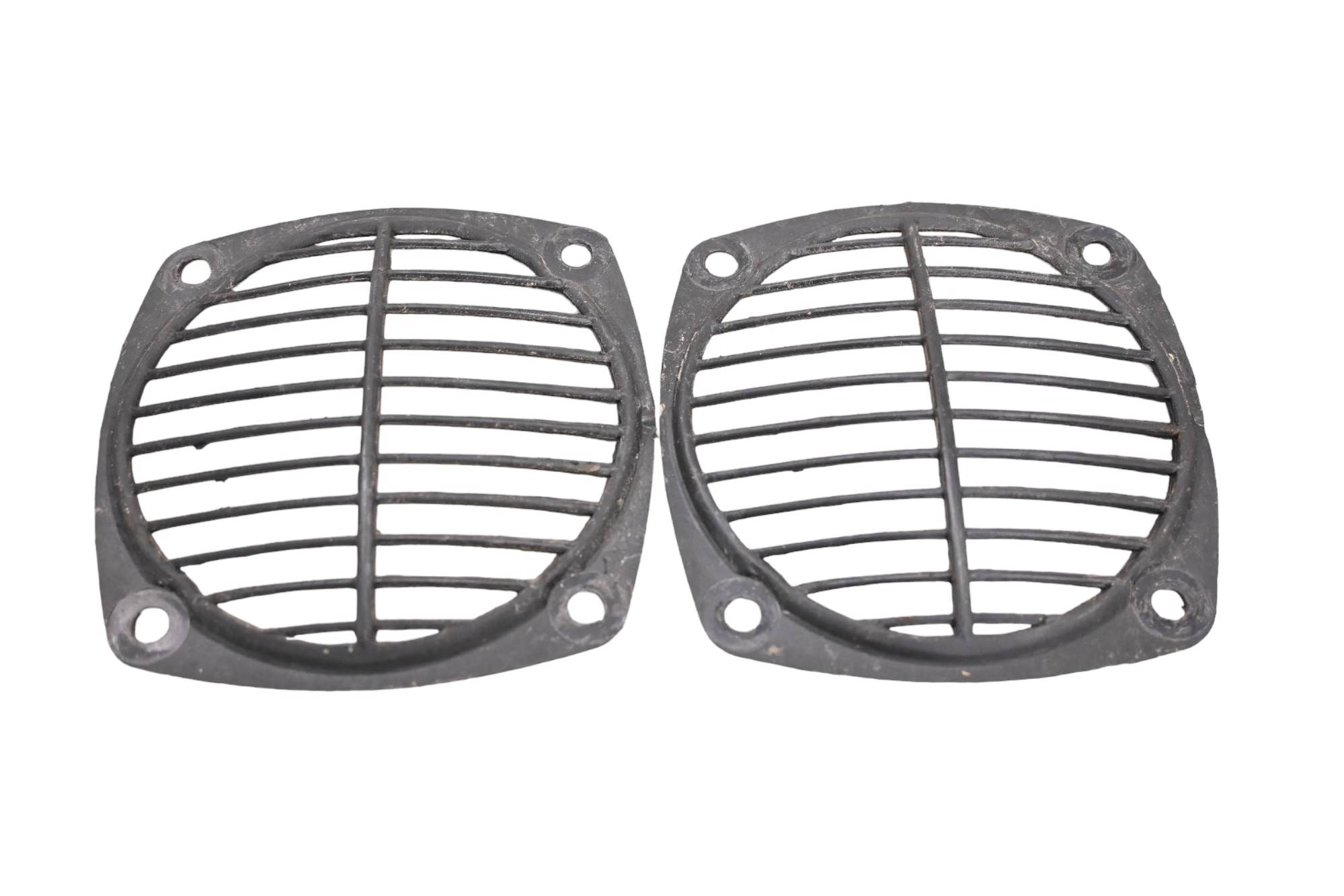 16 Cub Cadet Challenger 700 Speaker Covers