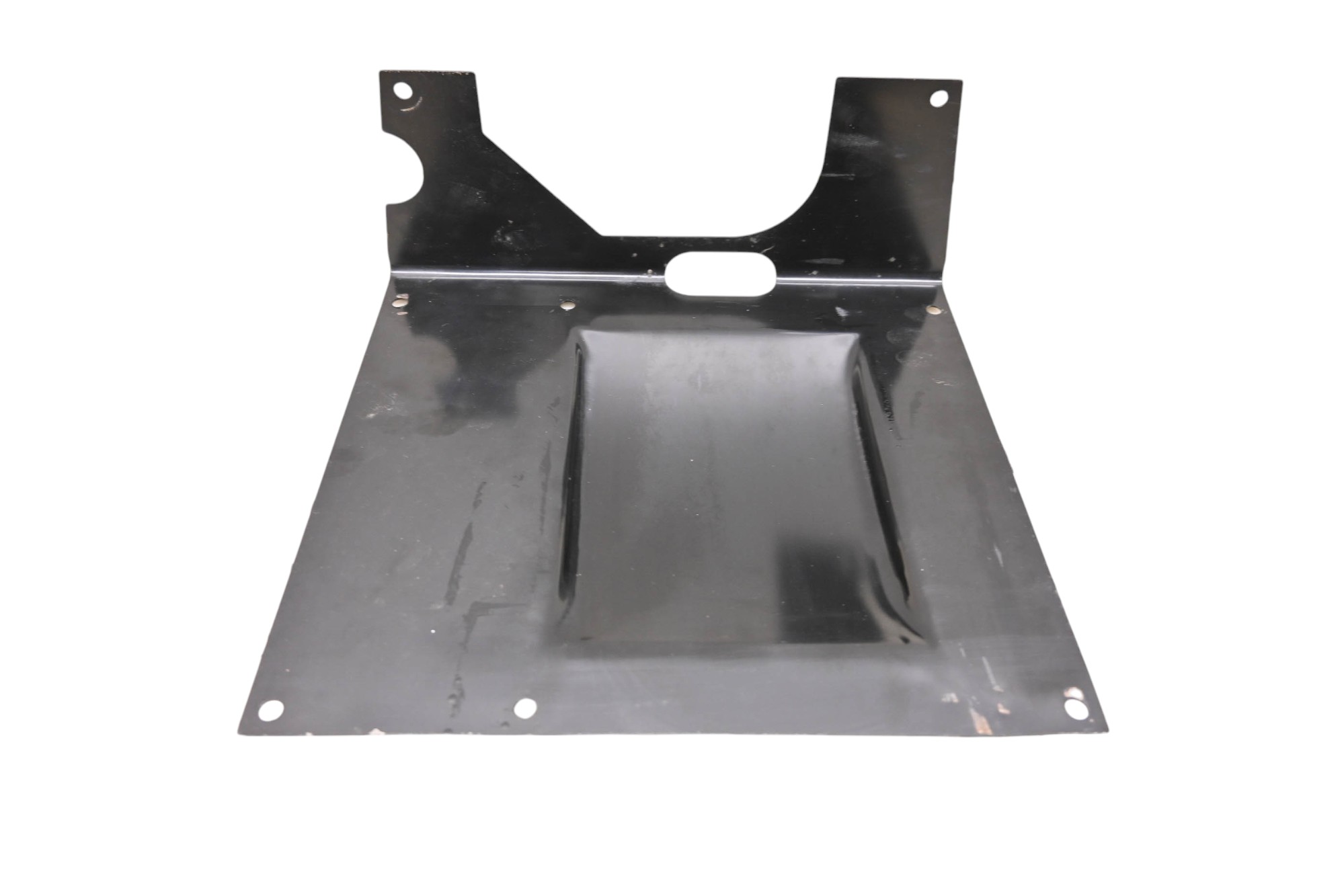 16 Cub Cadet Challenger 700 Muffler Bracket Mount
