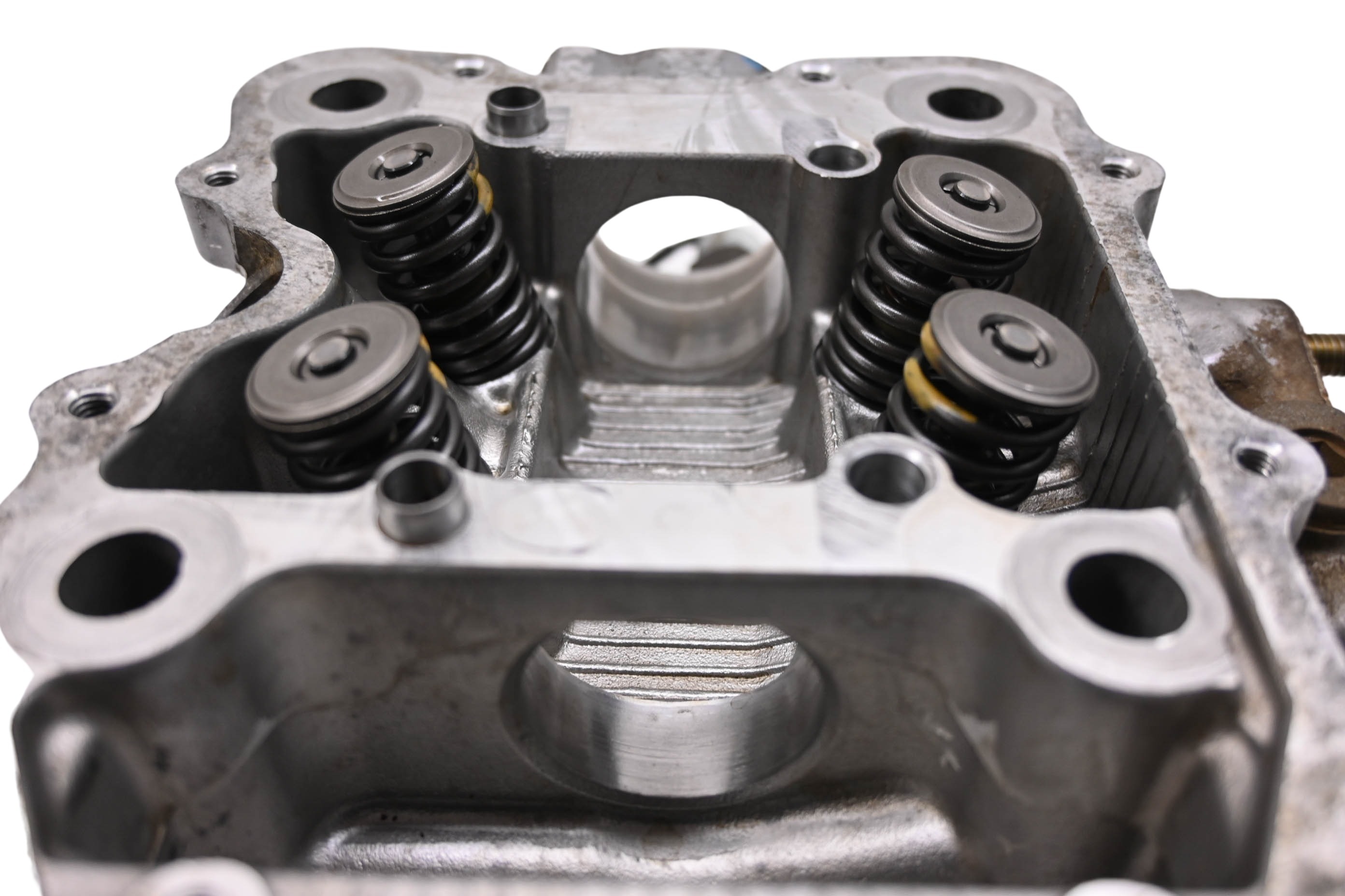02 Polaris Scrambler 500 4x4 Cylinder Head