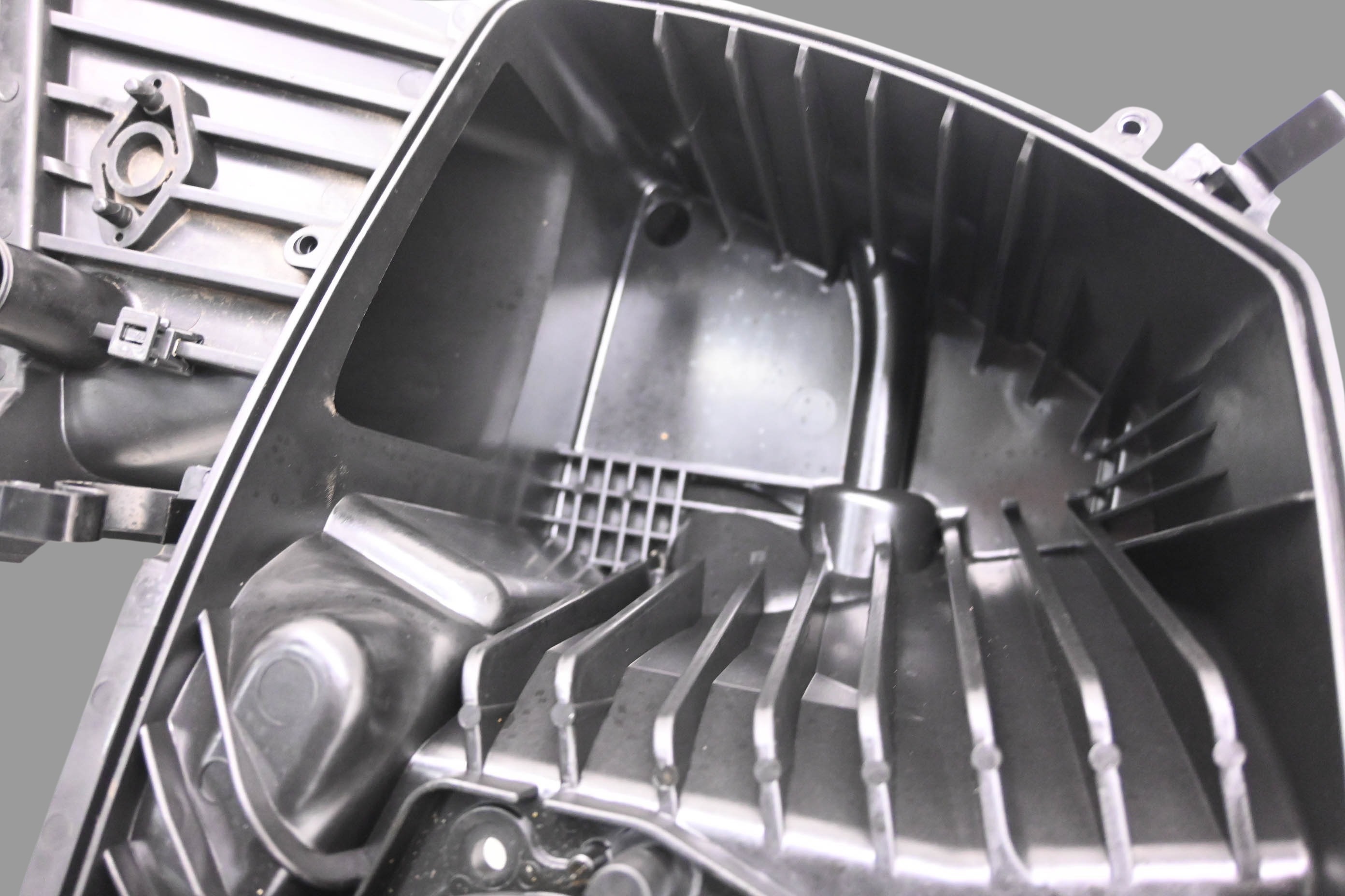 13 Can-Am Spyder RS SM5 Air Filter Box Cover
