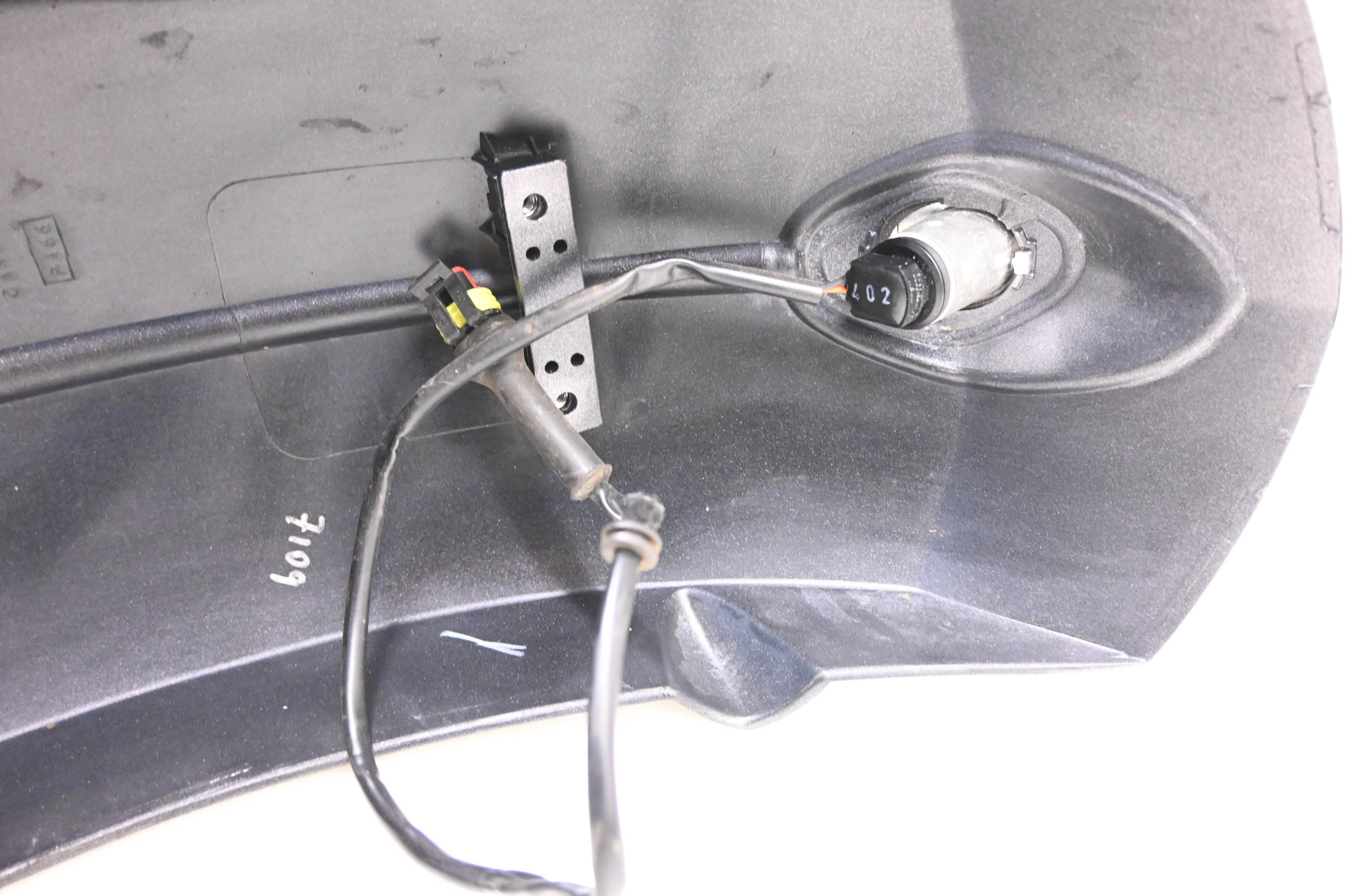 13 Can-Am Spyder RS SM5 Front Wheel Fender