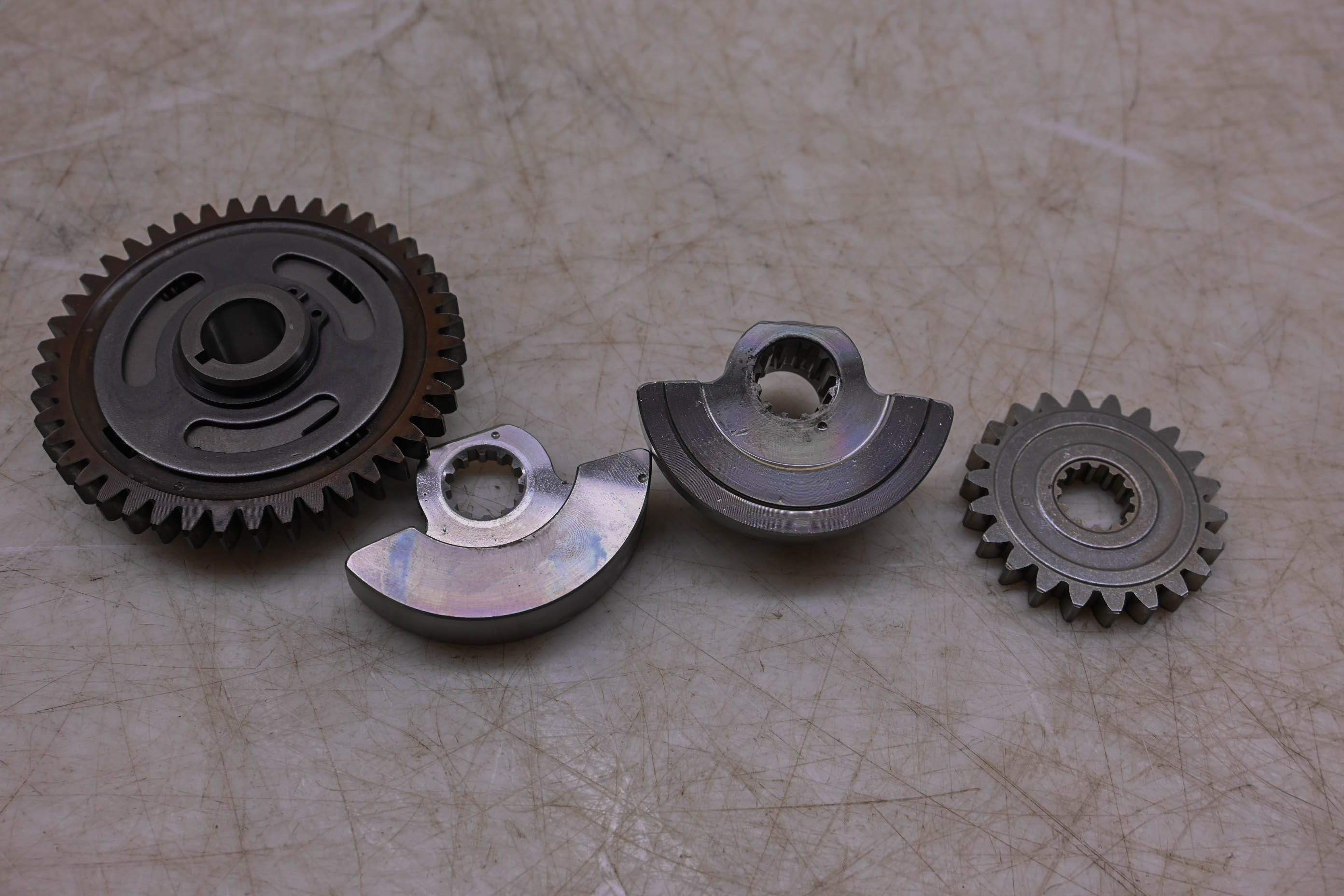 17 Yamaha YXZ1000R Counter Balancer Gears & Weights