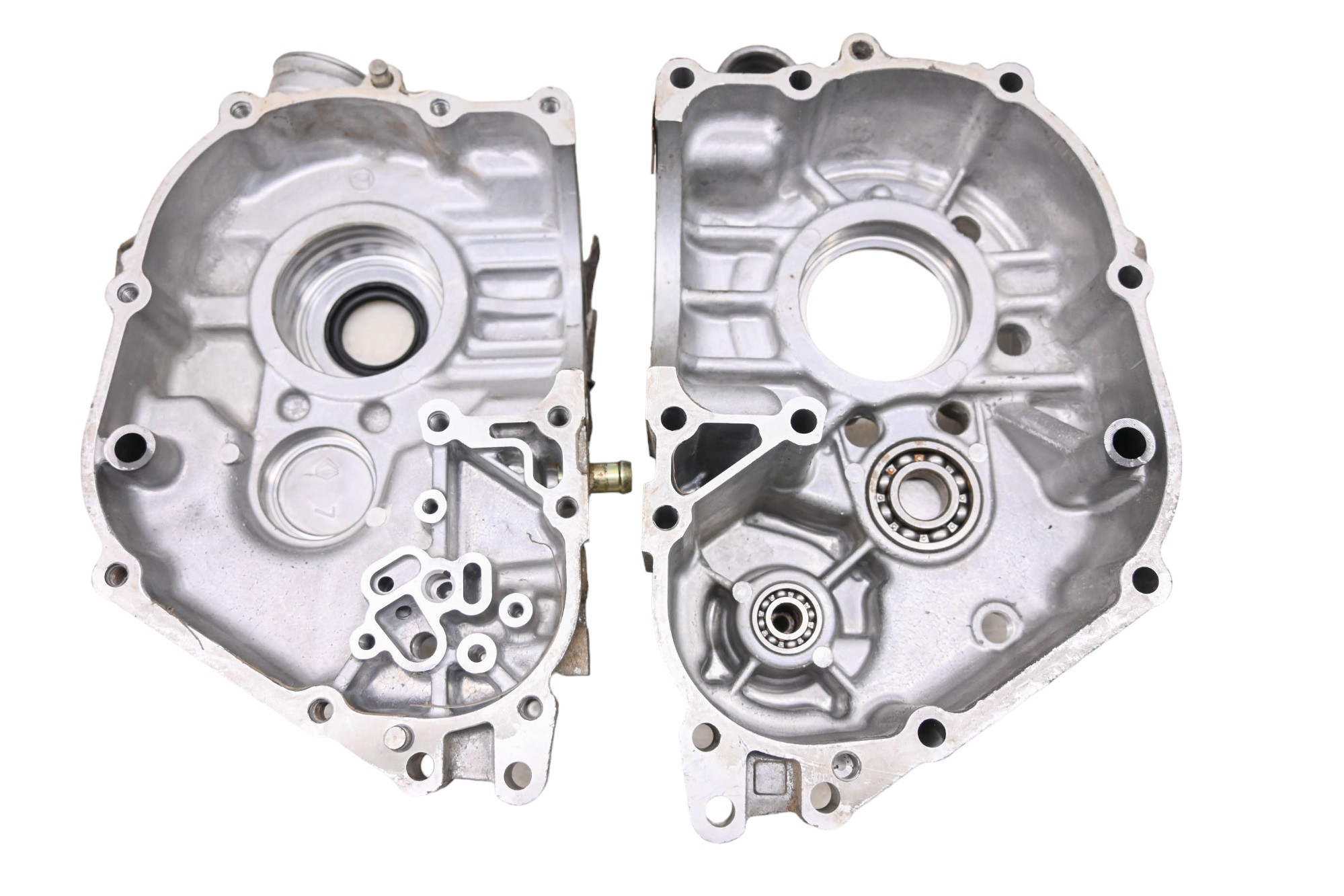 05 Polaris Ranger 500 6x6 Crankcase Center Crank Case