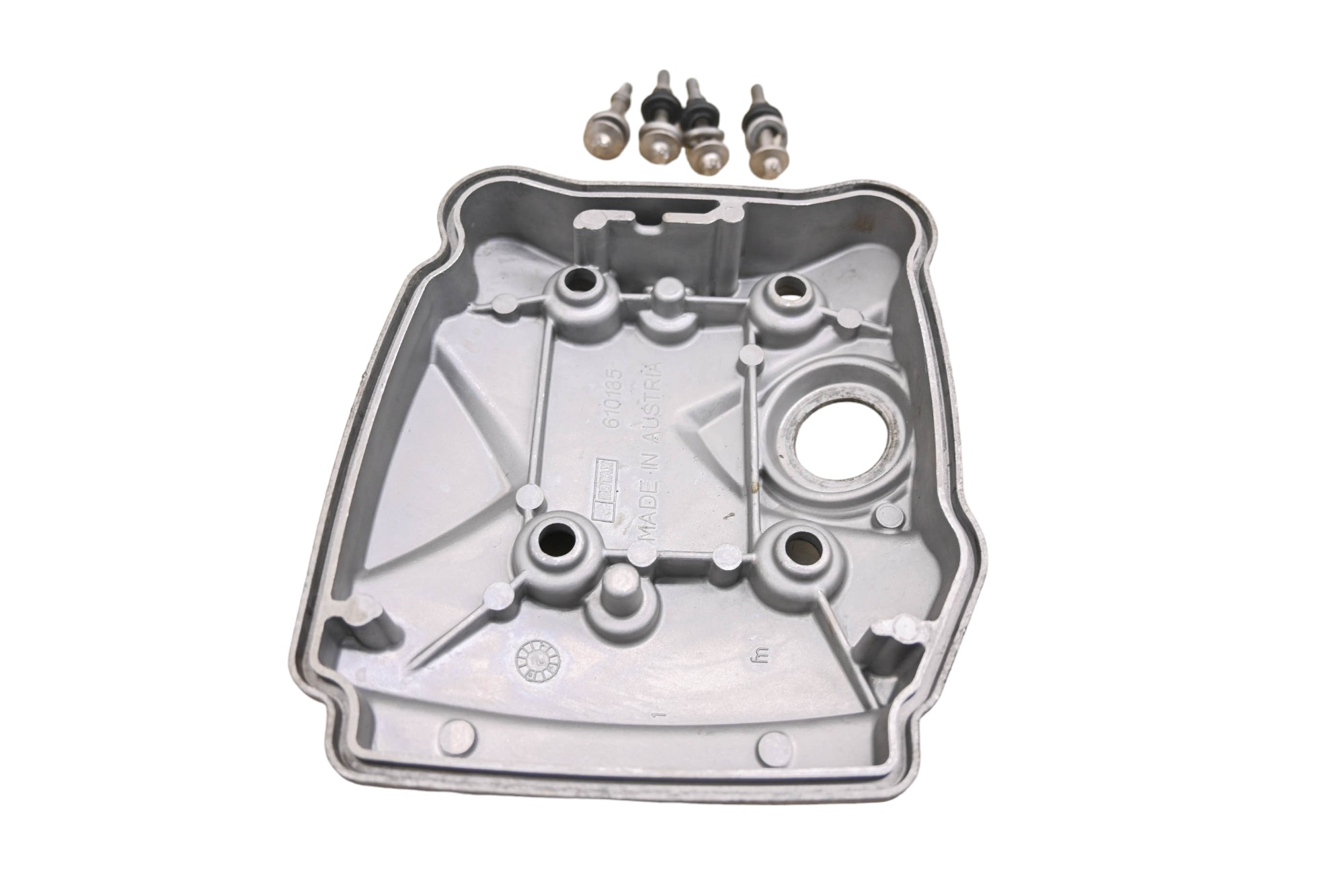 04 Can-Am Quest Max 650 4x4 Valve Cover Bombardier