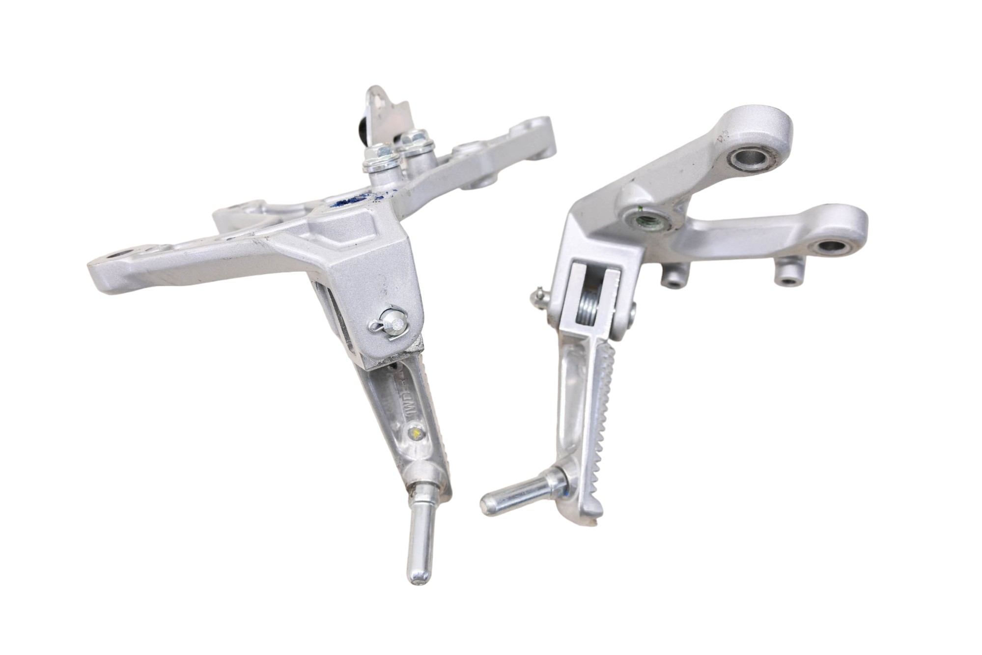 23 Yamaha MT-03 Foot Pegs