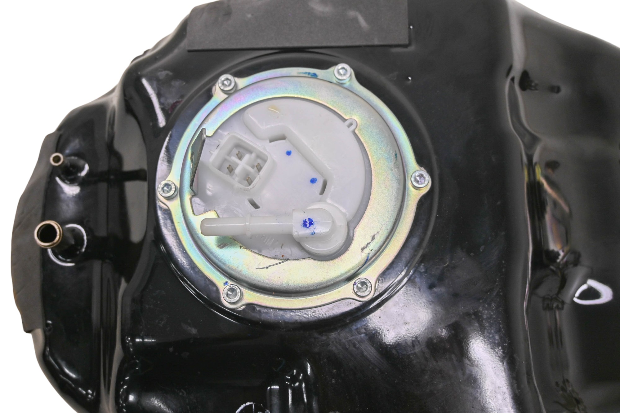 23 Yamaha MT-03 Gas Tank & Fuel Pump