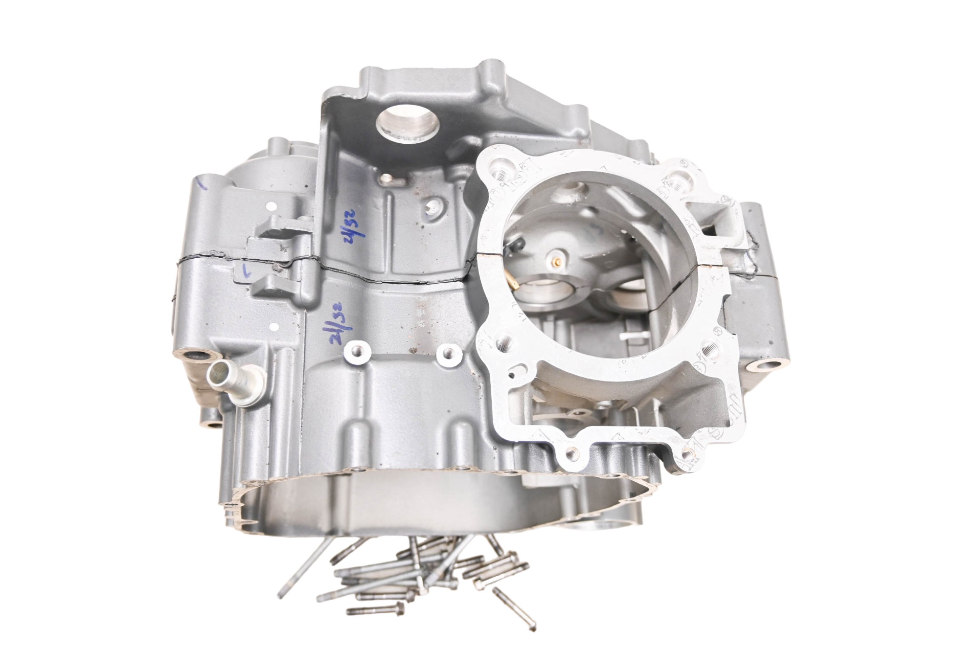 23 KTM 390 RC Crankcase Center Crank Case