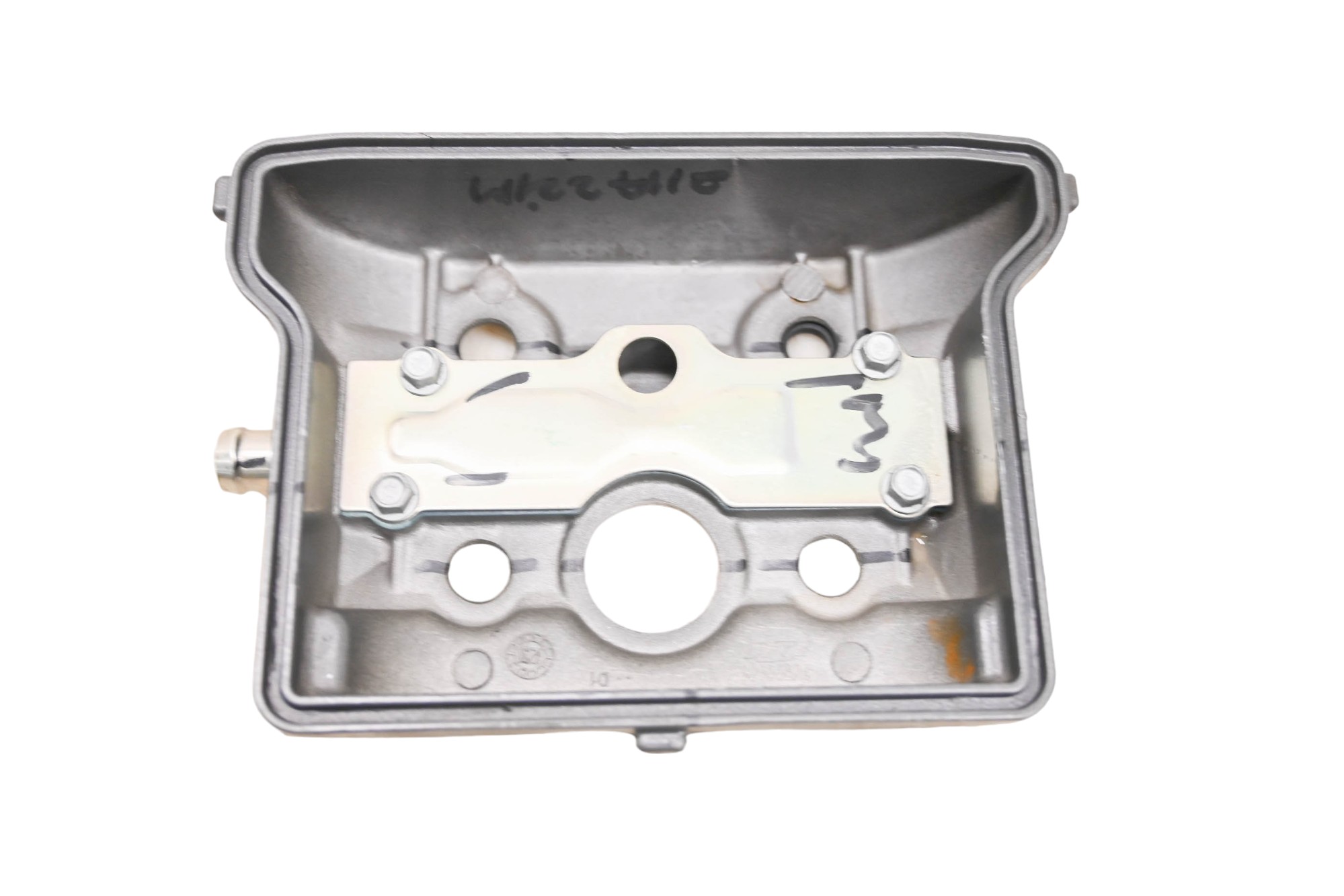 23 KTM 390 RC Valve Cover