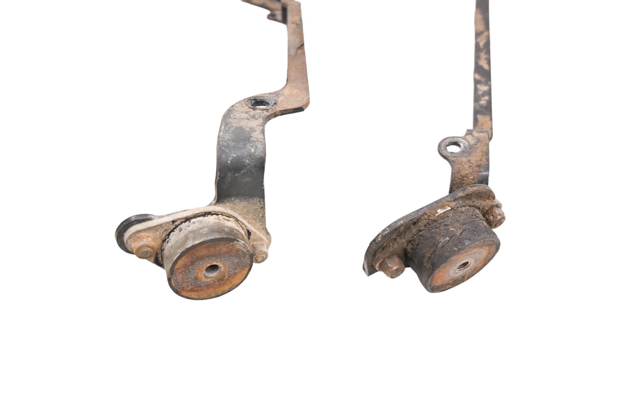 06 Arctic Cat 650 H1 4x4 Engine Motor Bracket Mounts Left & Right