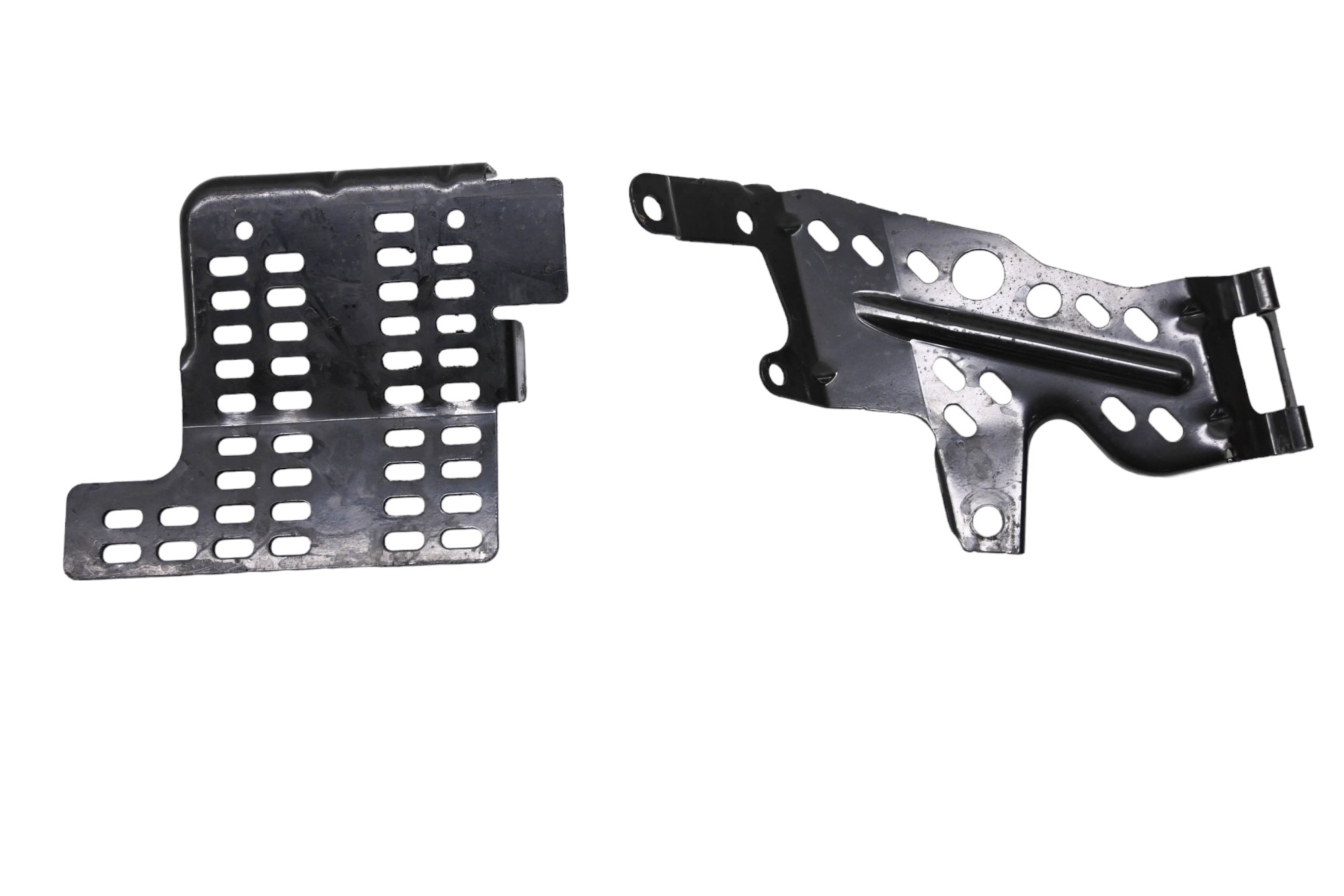 20 Ski-Doo MXZ TNT 600R ETEC Frame Support Foot Rest Bracket Mounts 129"