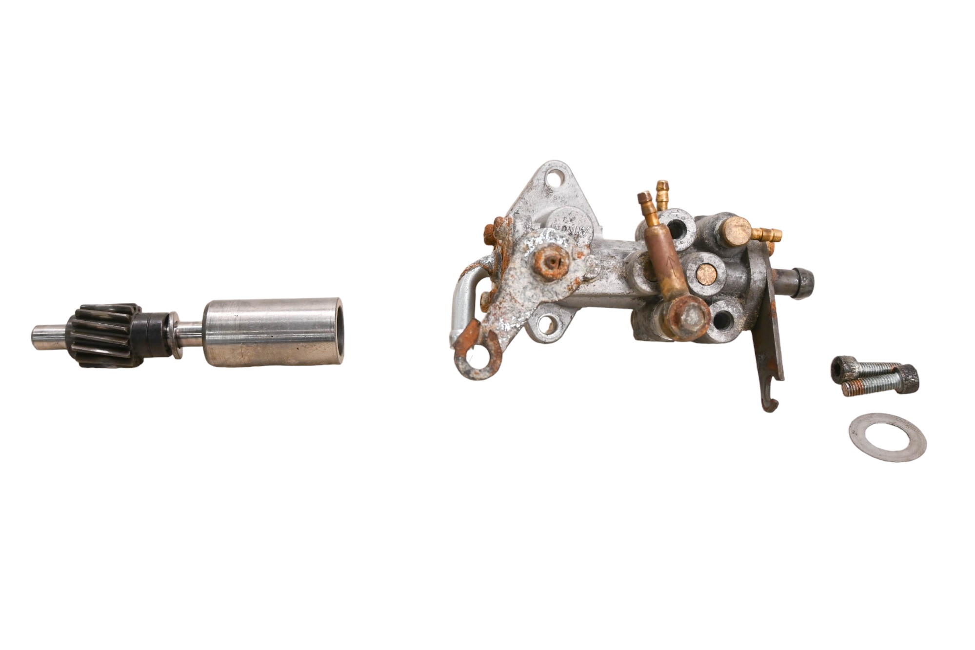 15 Polaris Indy Voyager 550 Oil Pump & Gear 155"