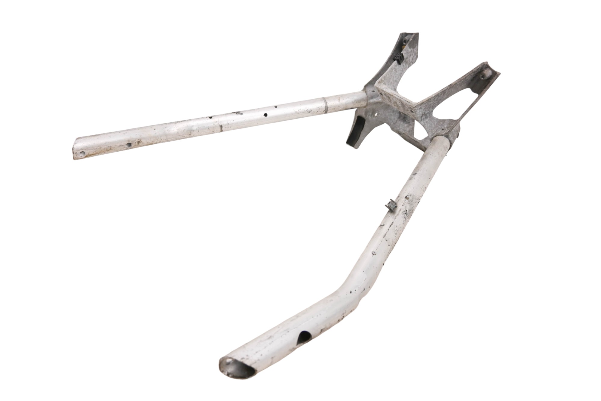 15 Polaris Indy Voyager 550 Front Frame Bracket Mount 155"