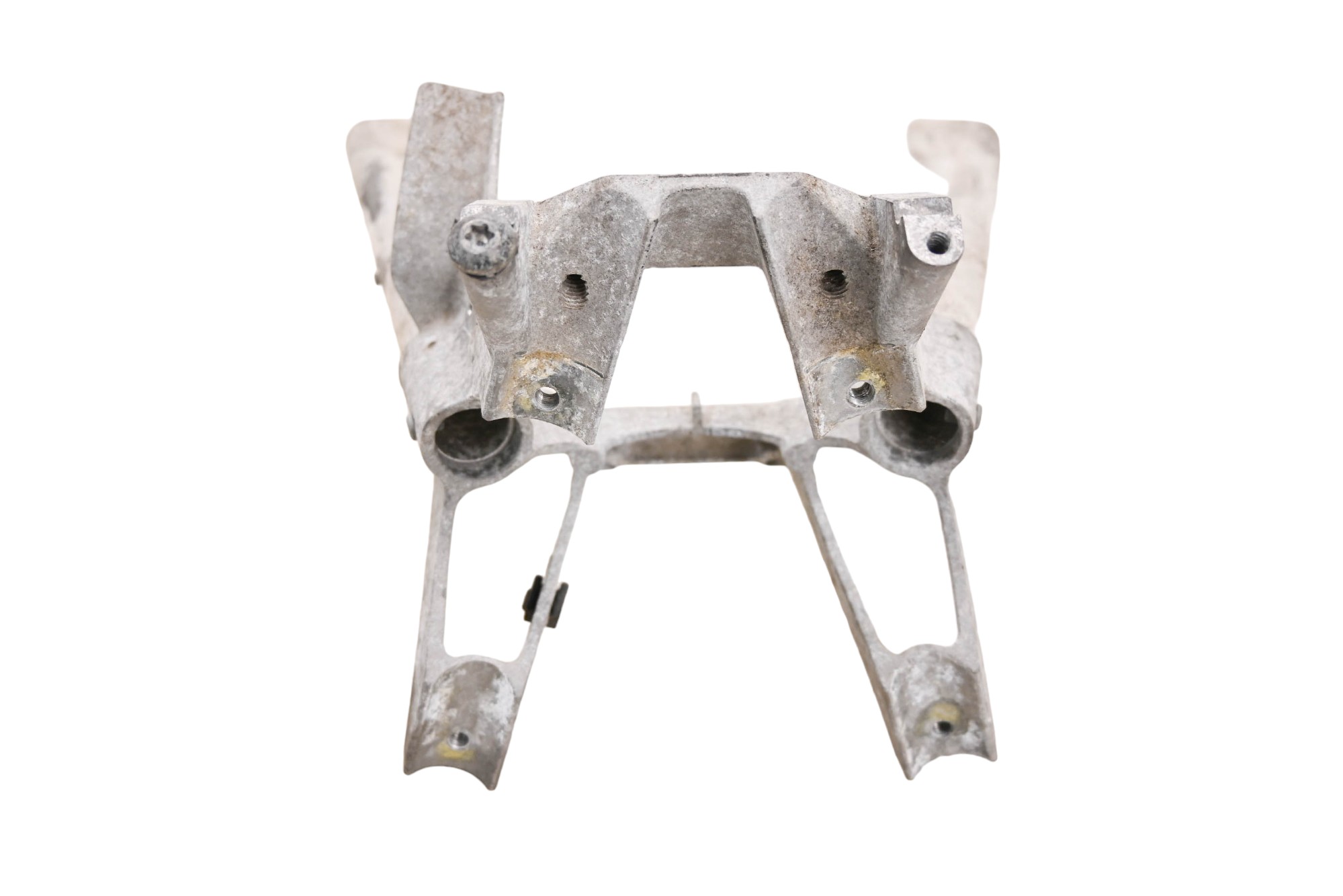 15 Polaris Indy Voyager 550 Front Frame Bracket Mount 155"