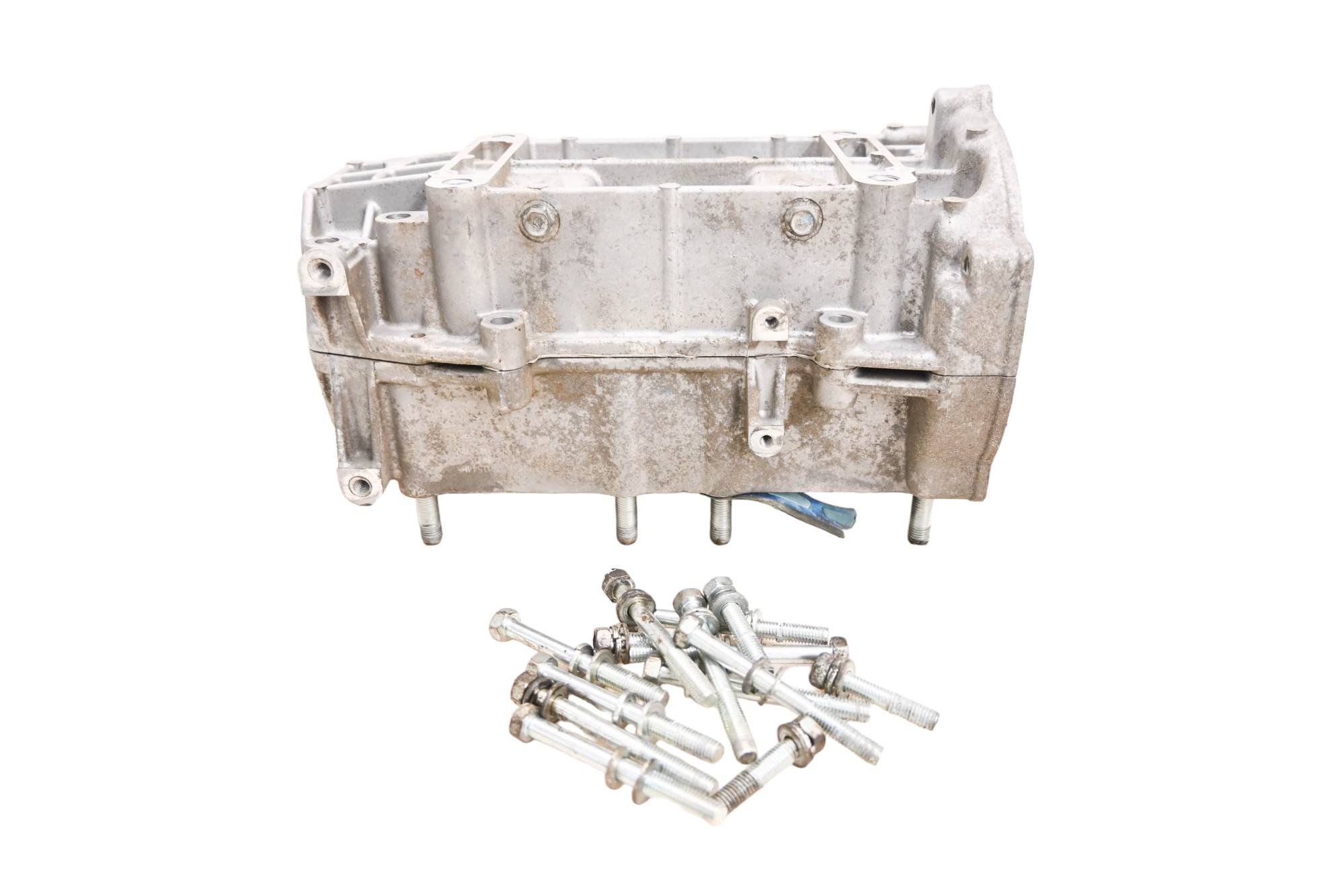15 Polaris Indy Voyager 550 Crankcase Center Crank Case 155"