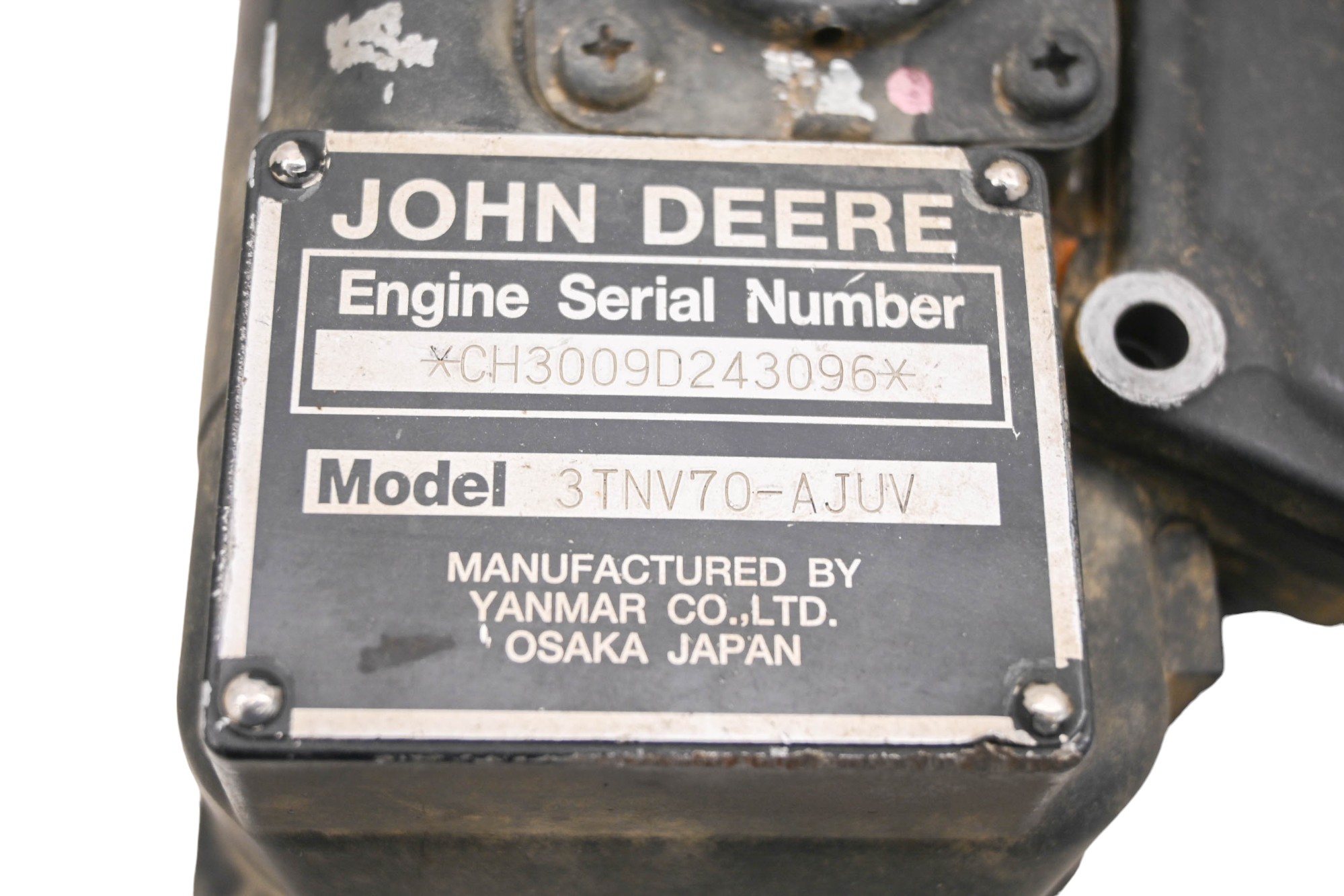13 John Deere Gator 855D Valve Cover