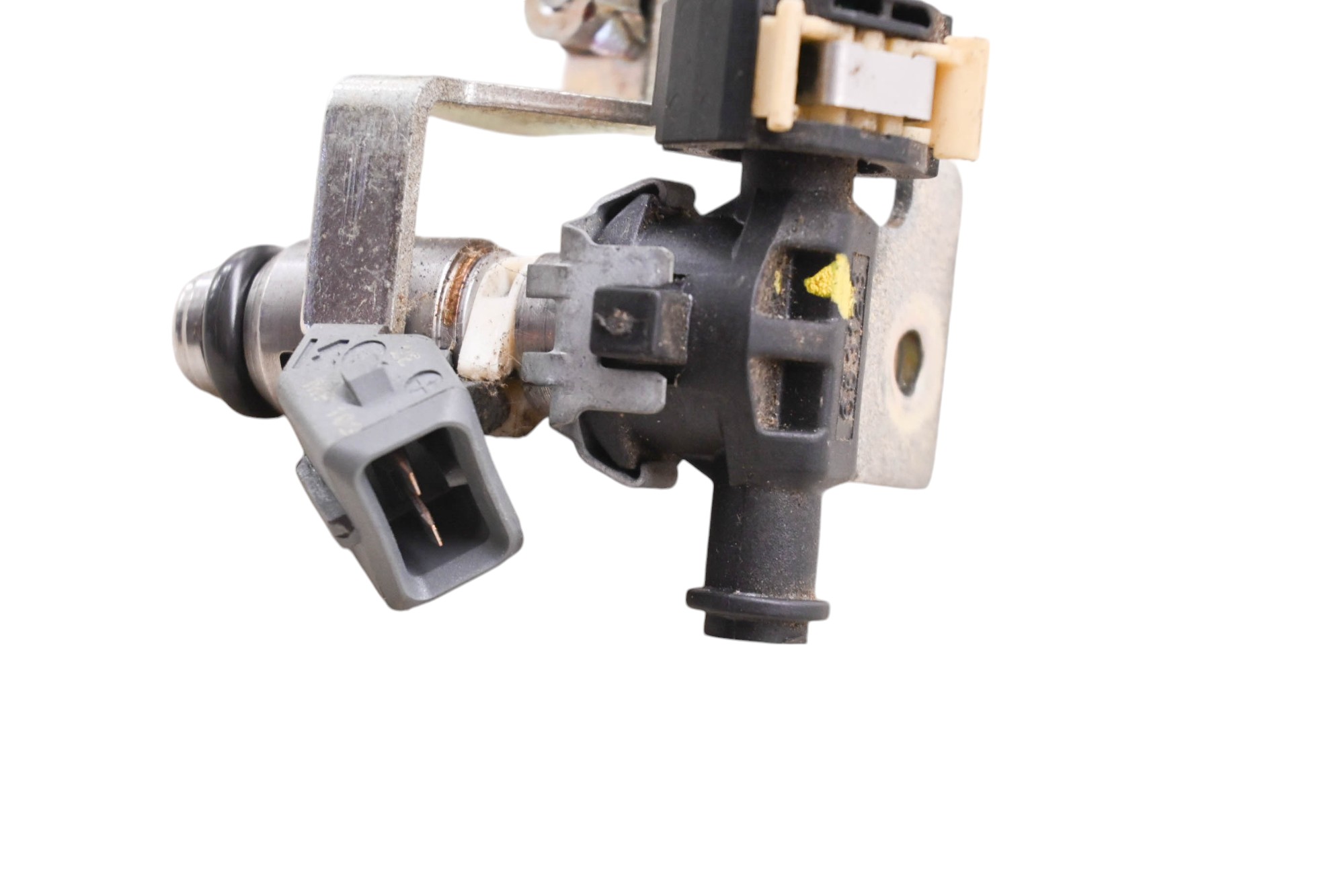 16 Piaggio MP3 500 Sport ABS Fuel Injector & Line