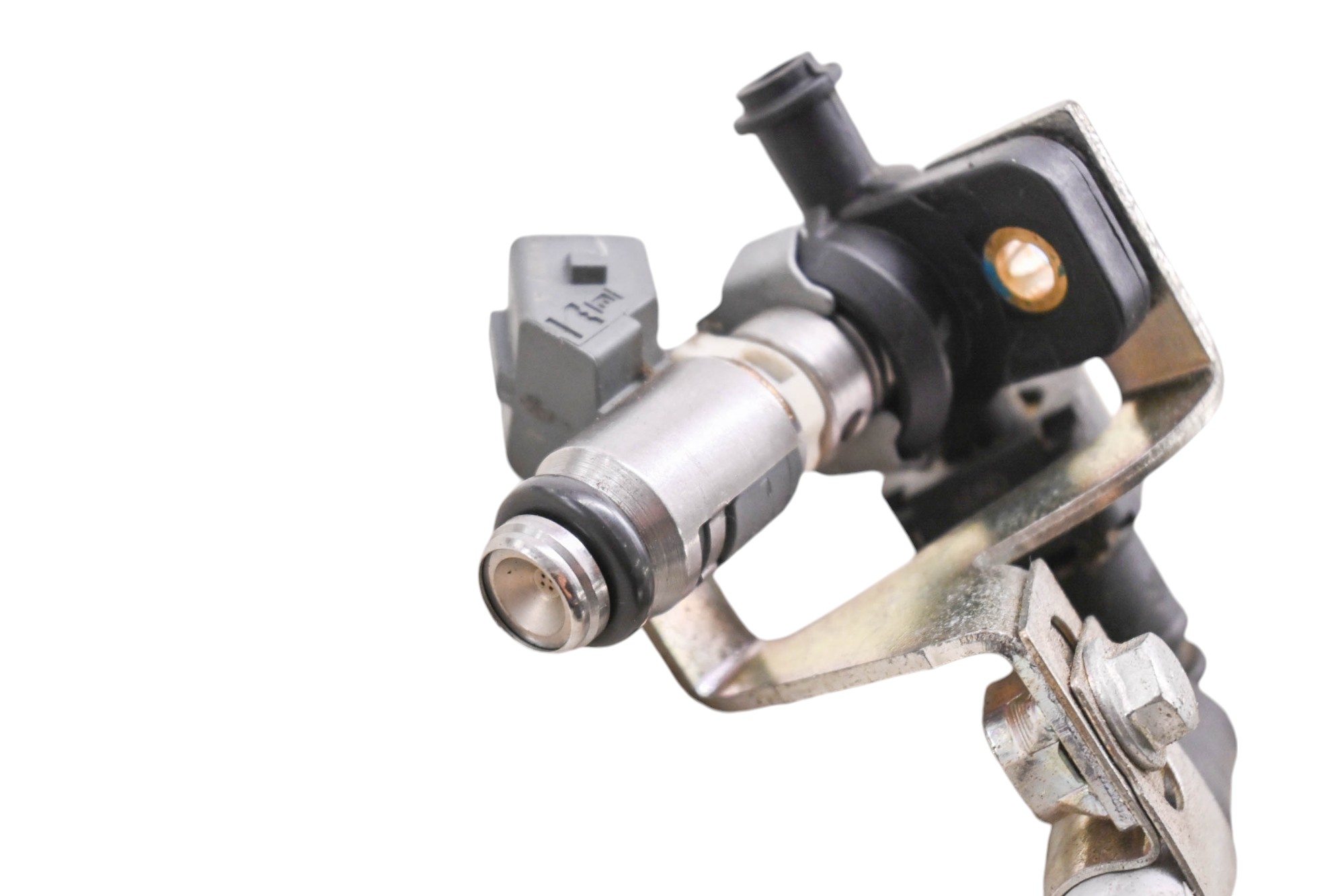 16 Piaggio MP3 500 Sport ABS Fuel Injector & Line
