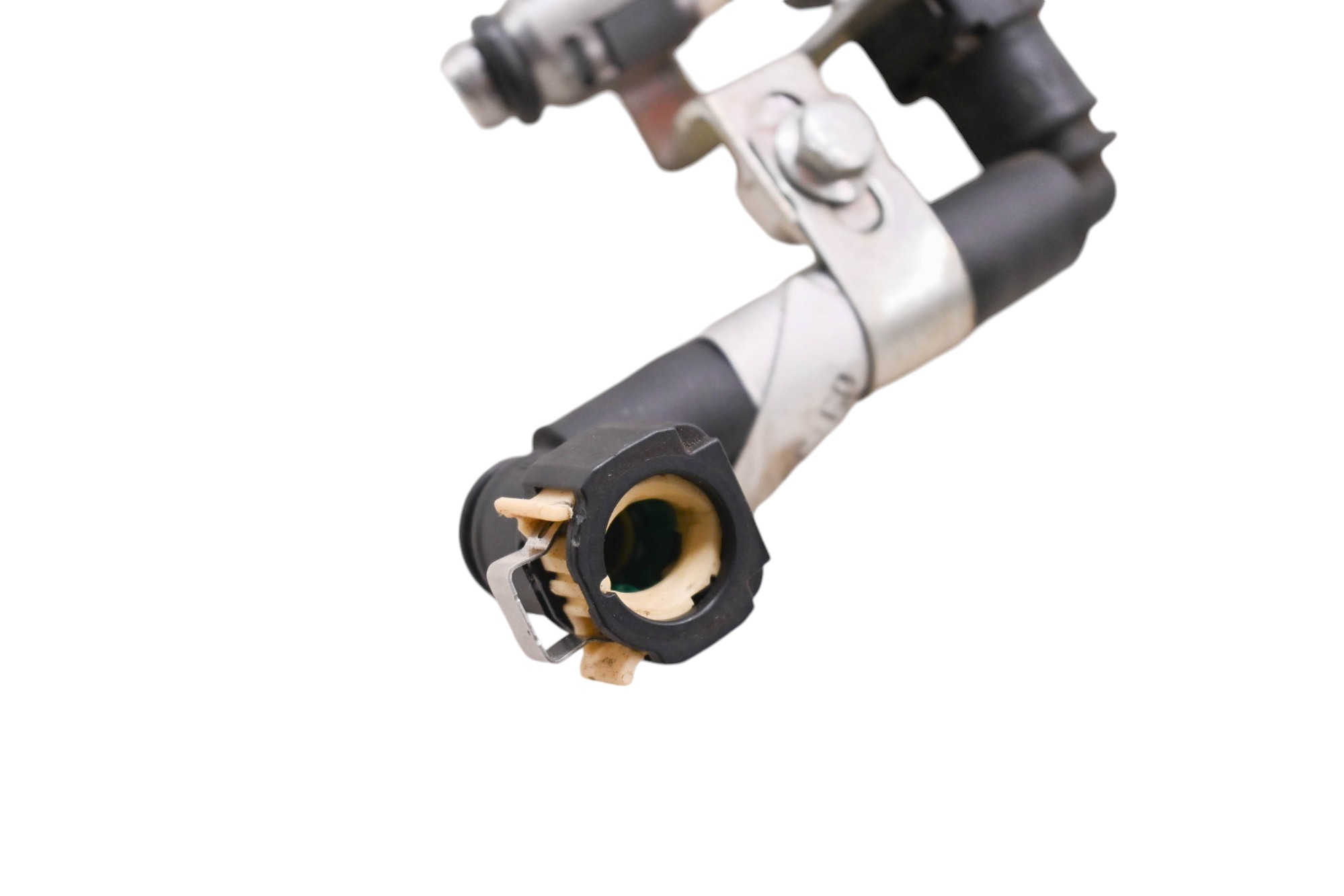 16 Piaggio MP3 500 Sport ABS Fuel Injector & Line