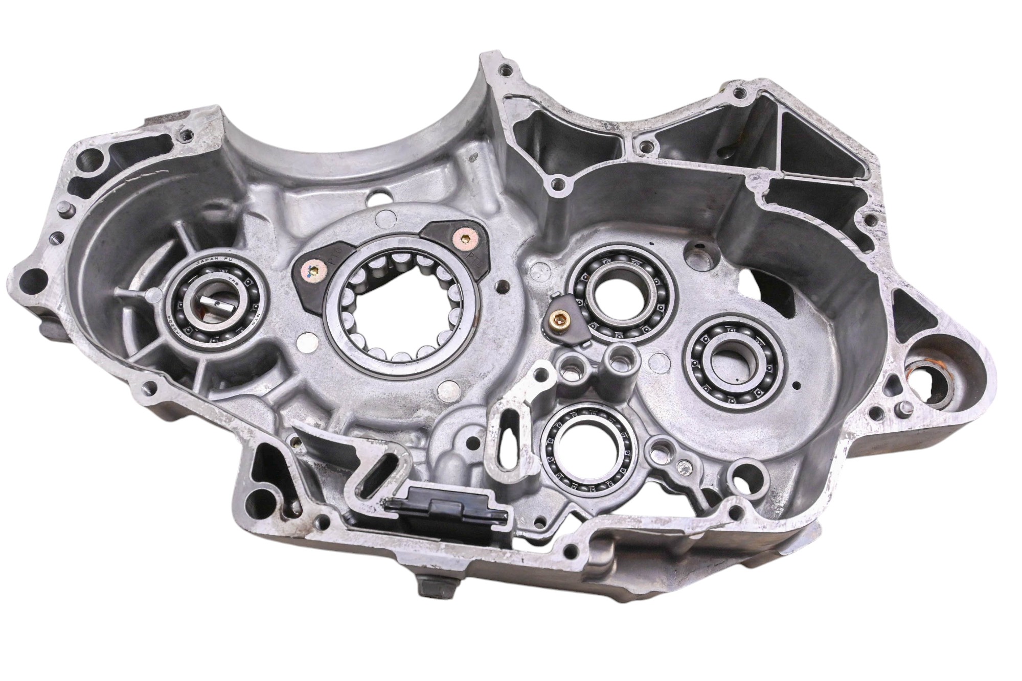 03 Polaris Predator 500 Crankcase Center Crank Case