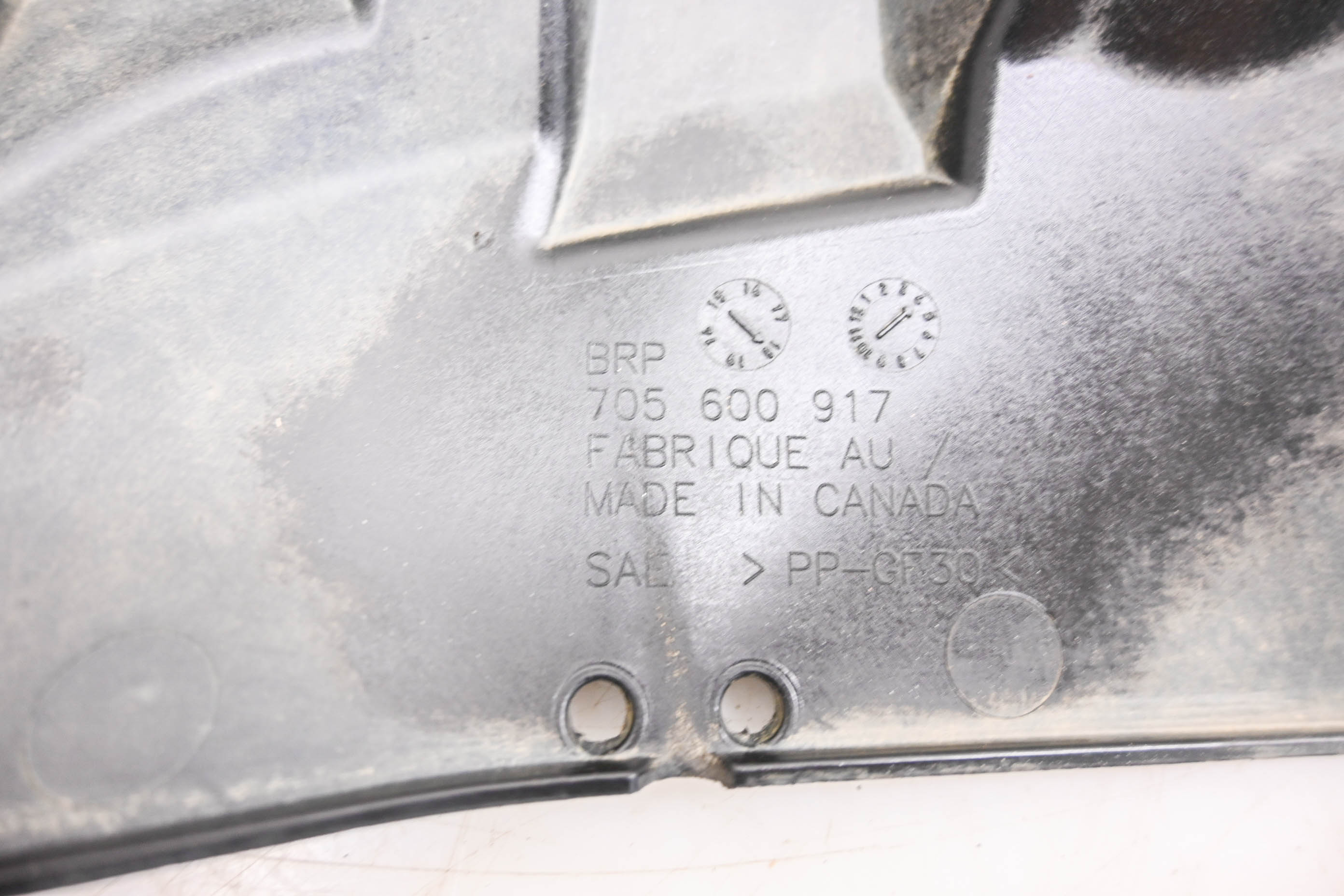 19 Can-Am Commander 1000R XT Brake Master Cylinder Cover Guard