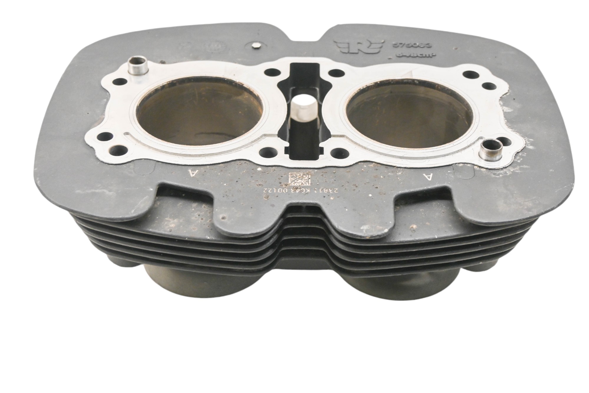 22 Royal Enfield Interceptor 650 Cylinder & Pistons INT650