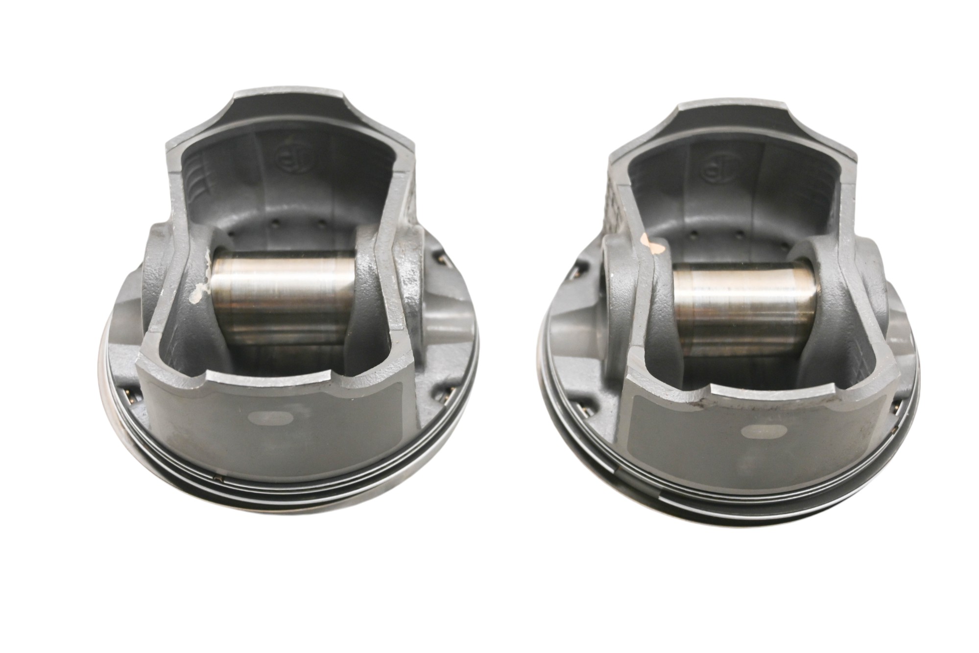 22 Royal Enfield Interceptor 650 Cylinder & Pistons INT650