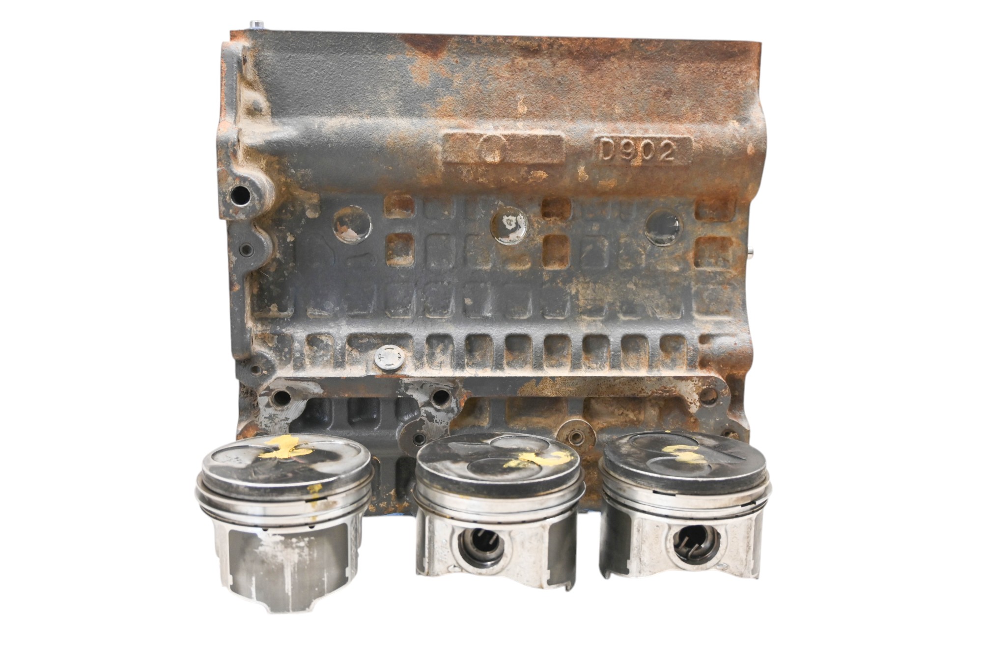 13 Kubota RTV900XT Crankcase Center Crank Case & Cylinders