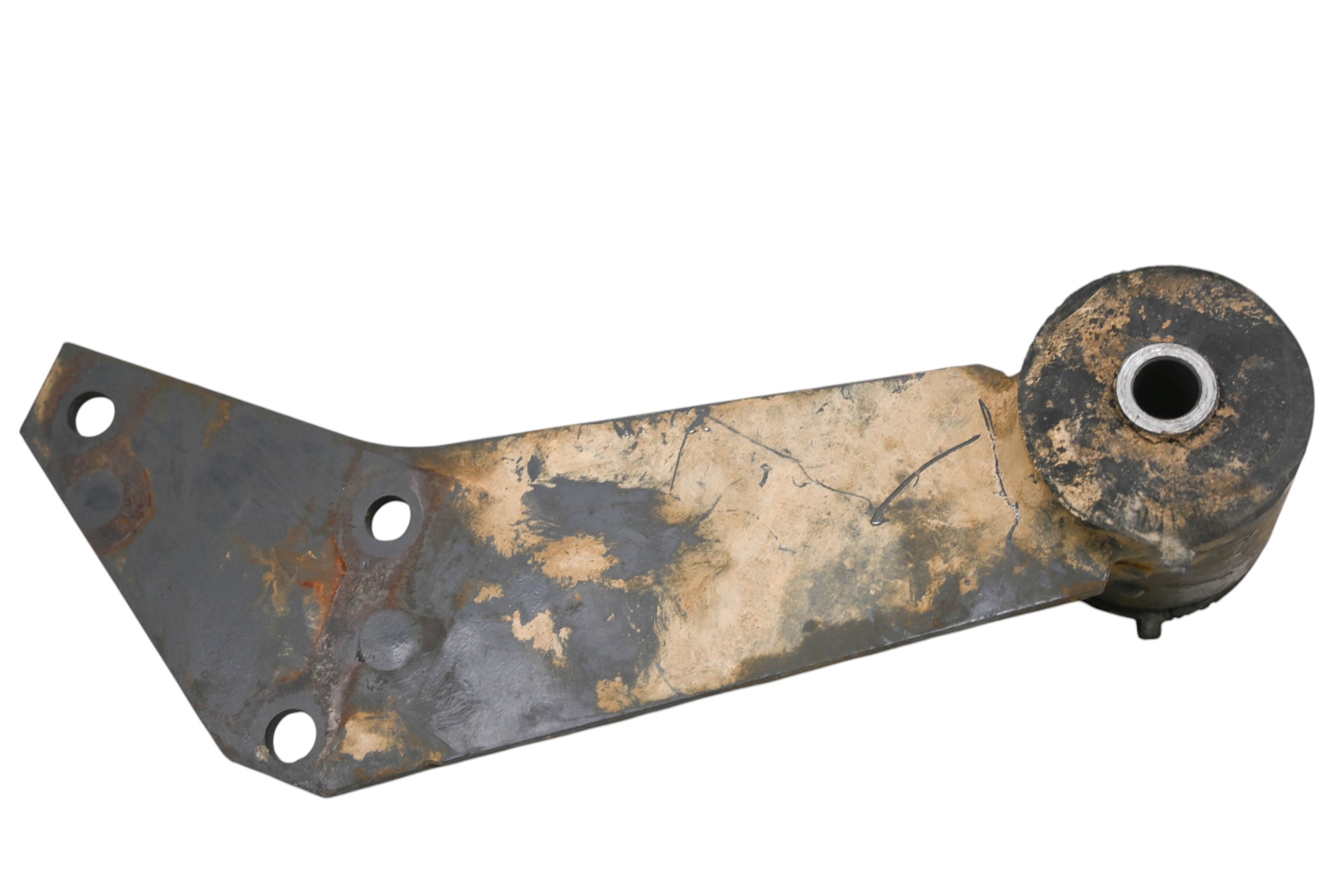 15 Kubota RTV-X900W Right Side Engine Support Bracket Mount