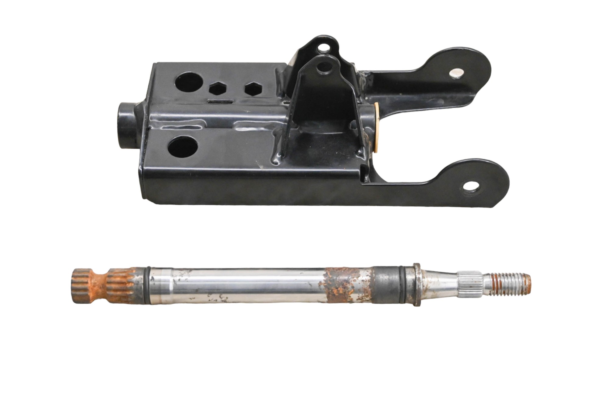 18 Can-Am Commander Max 1000R DPS Upper Steering Stem Shaft & Support
