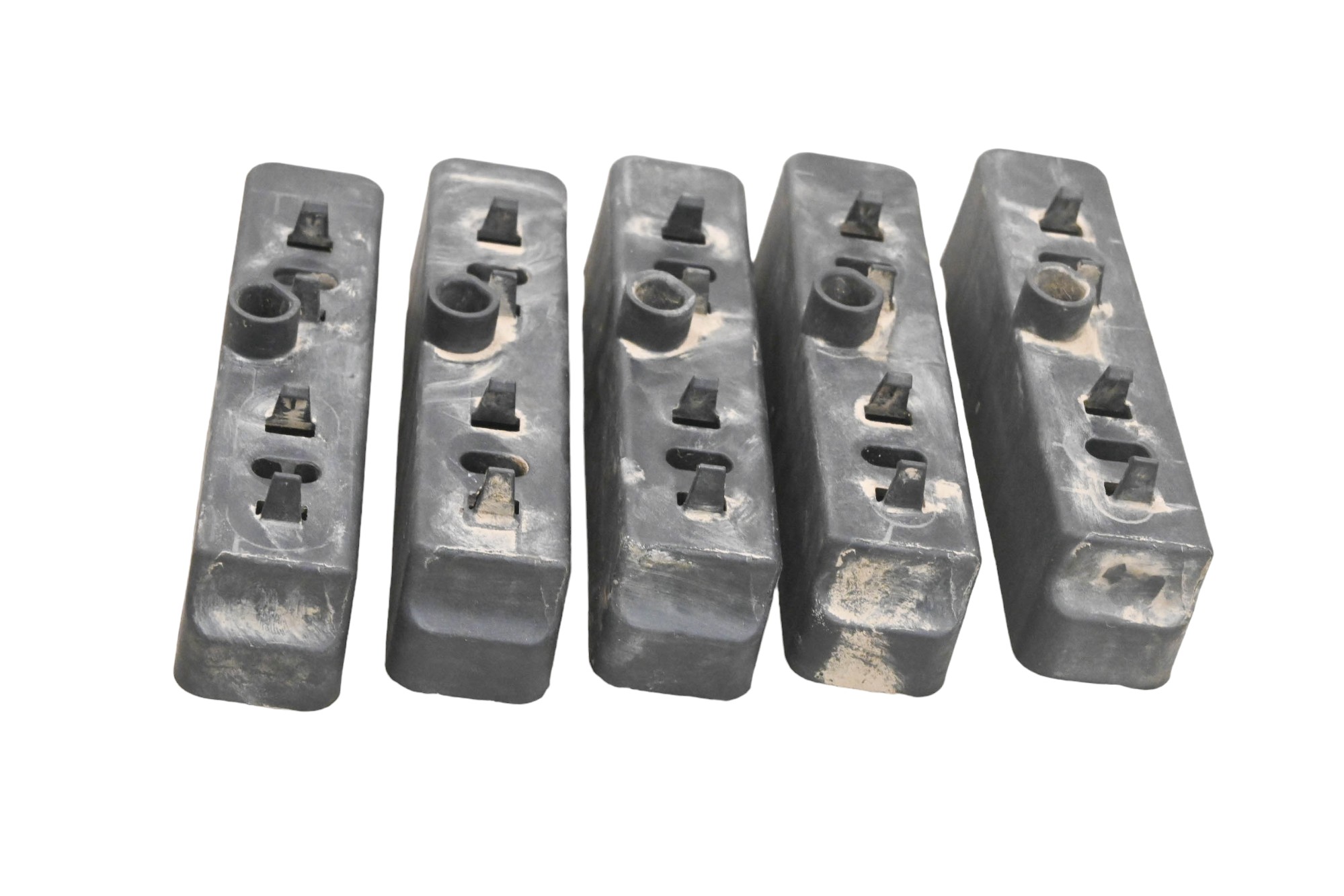 18 Can-Am Commander Max 1000R DPS Floor Panel Support Brackets