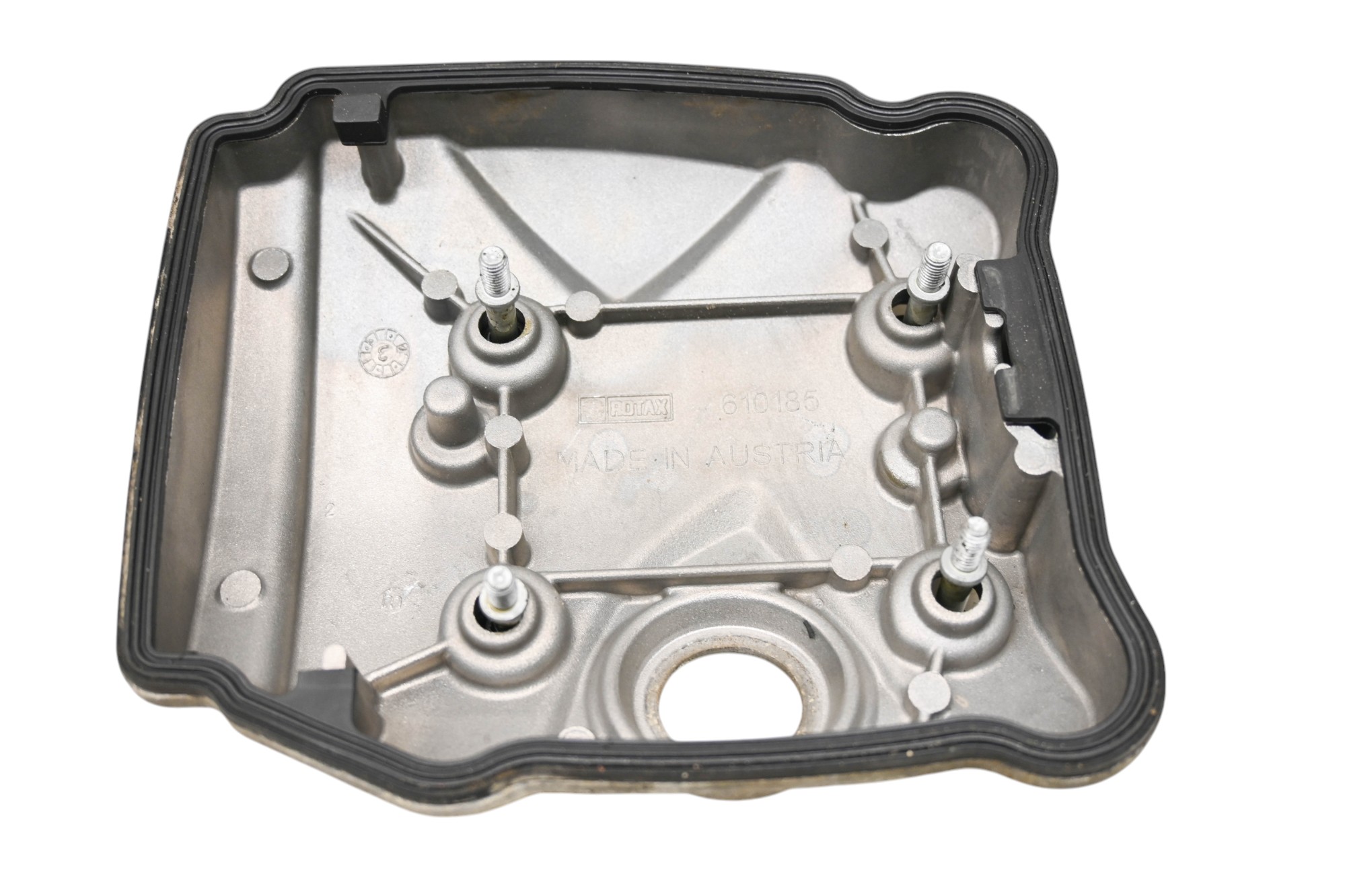 05 John Deere Trail Buck 650 4x4 Valve Cover