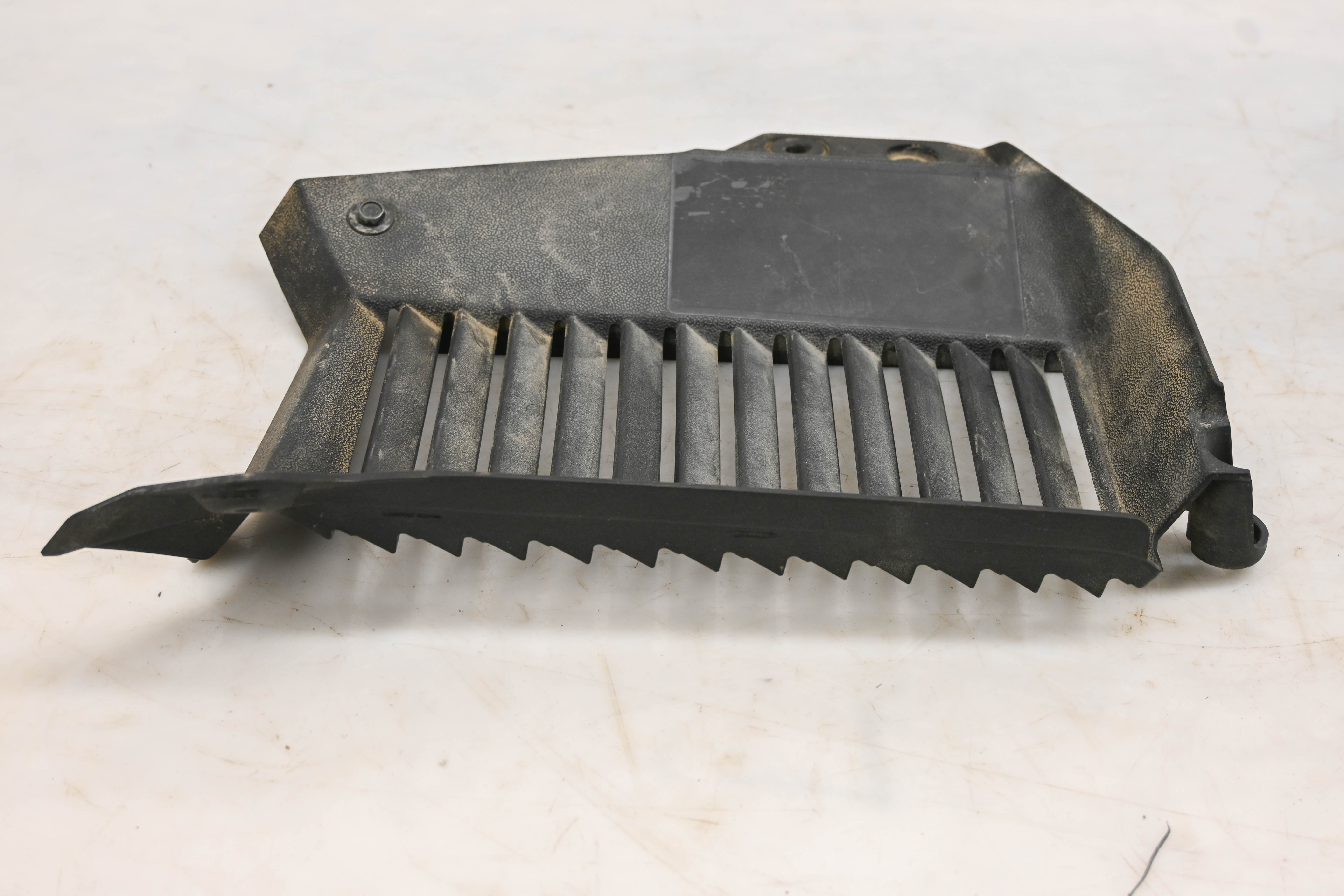 19 Yamaha YXZ1000R SS Rear Right Carrier Cover