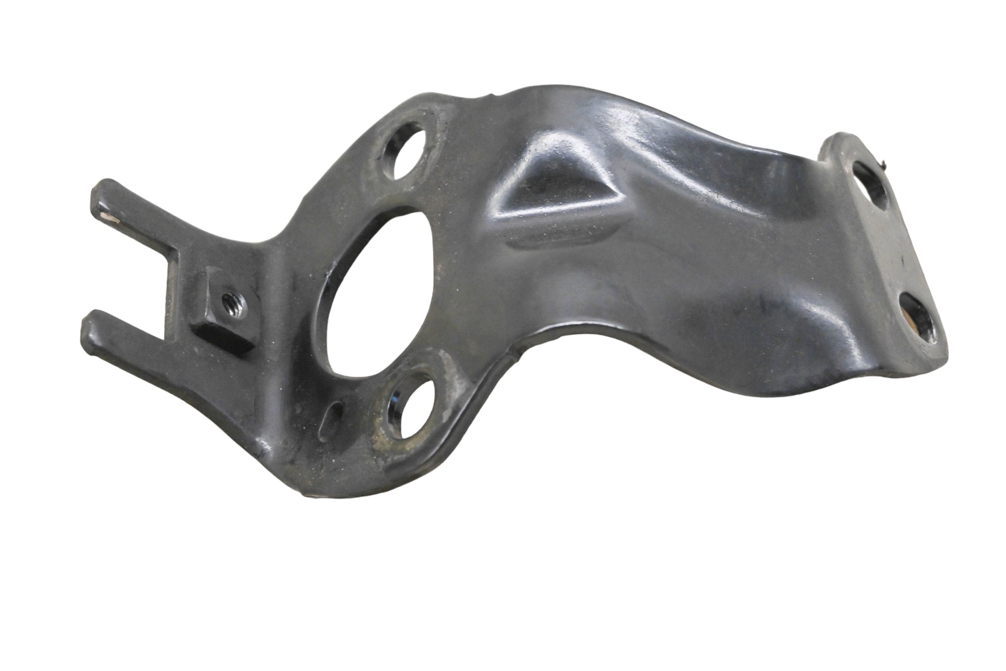 18 Harley-Davidson Street Bob Engine Motor Mount Mid Bracket FXBB107