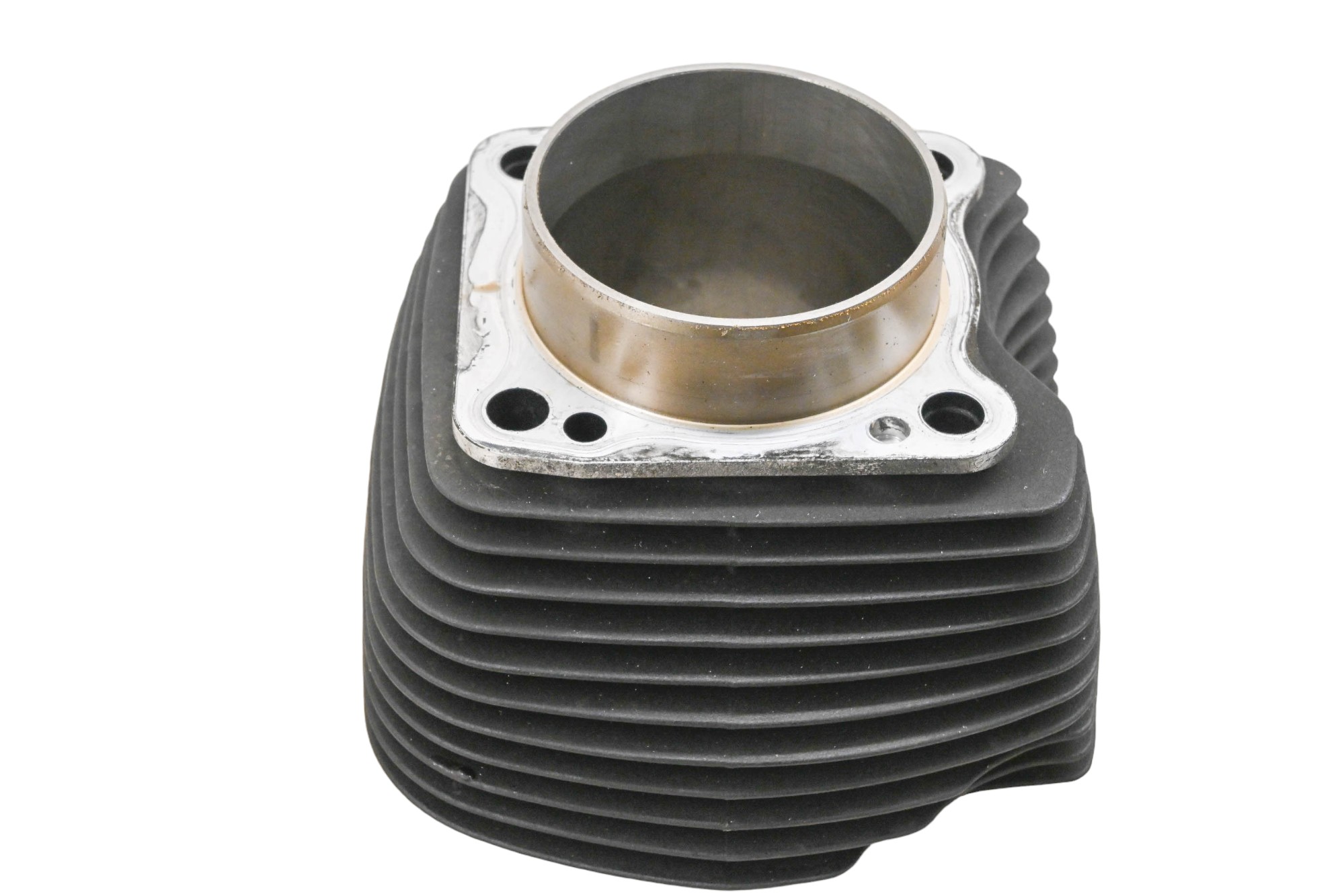 18 Harley-Davidson Street Bob Front Cylinder FXBB107