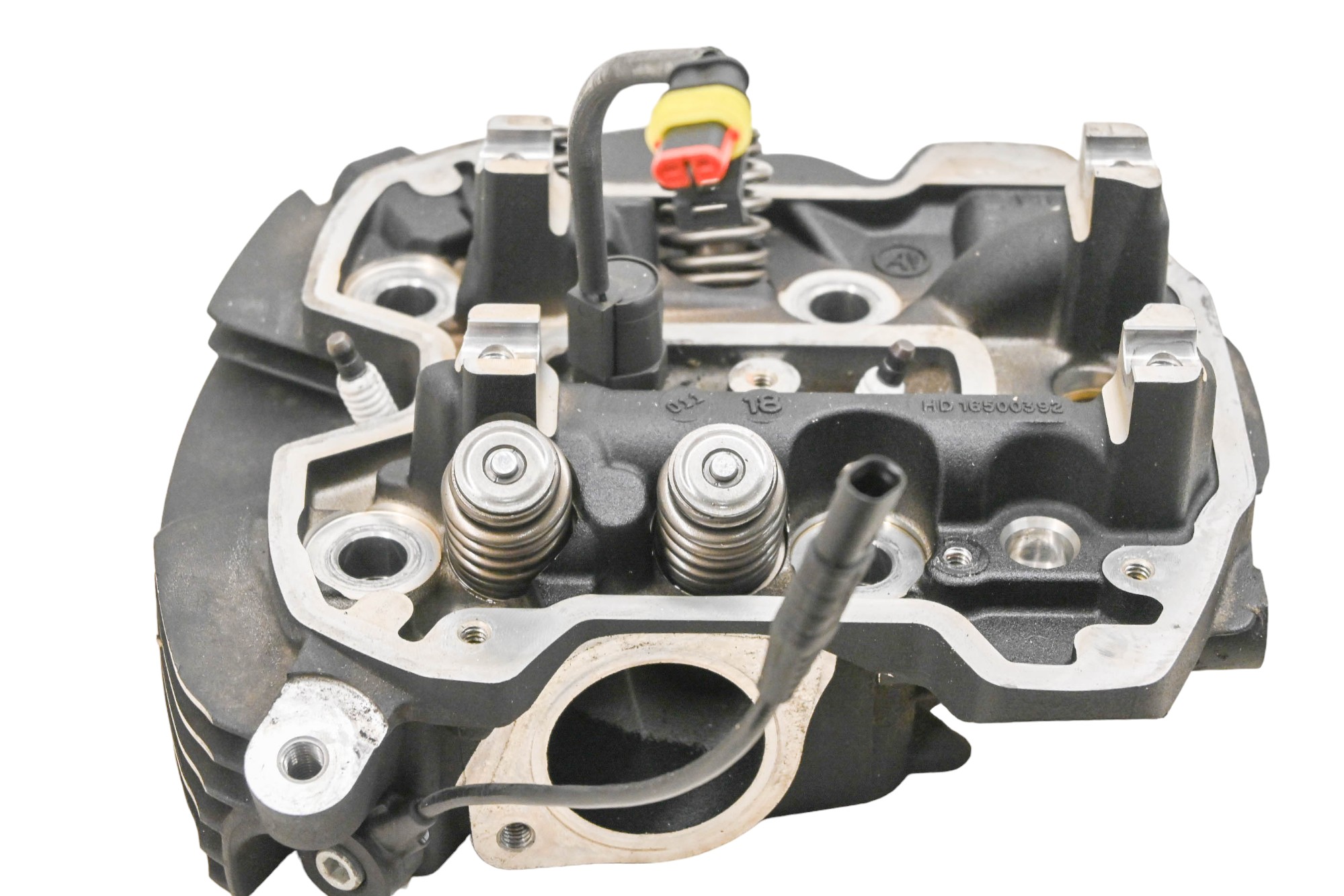 18 Harley-Davidson Street Bob Front Cylinder Head FXBB107