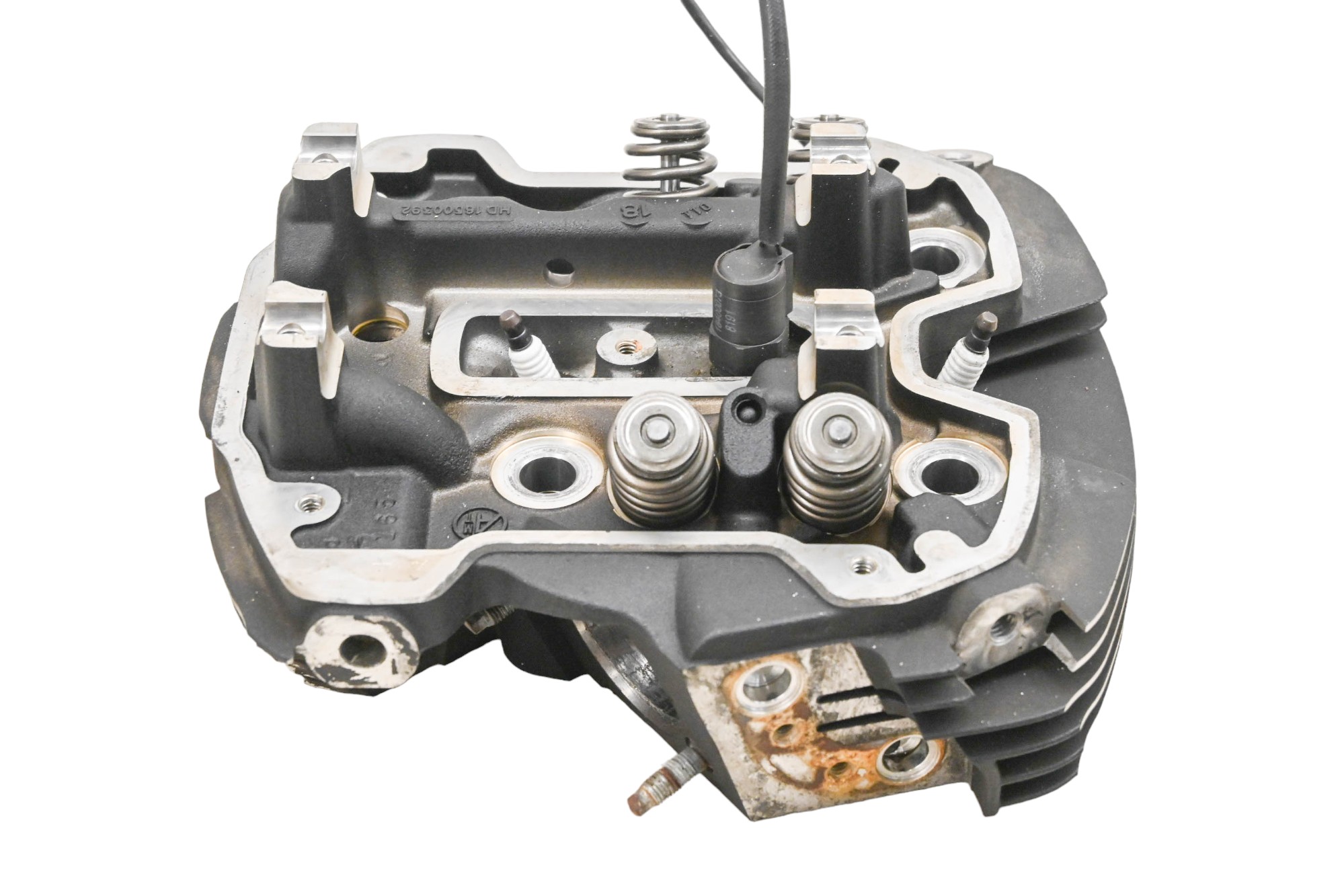 18 Harley-Davidson Street Bob Front Cylinder Head FXBB107