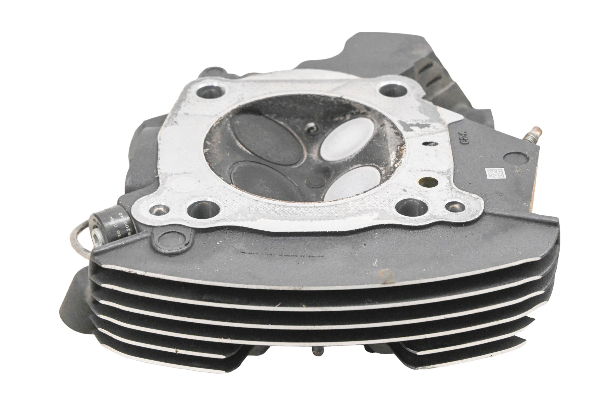 18 Harley-Davidson Street Bob Front Cylinder Head FXBB107