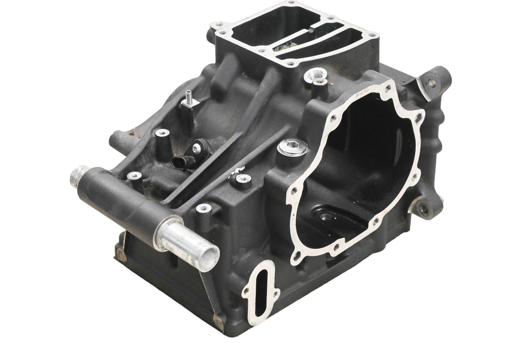 18 Harley-Davidson Street Bob Transfer Gear Case FXBB107