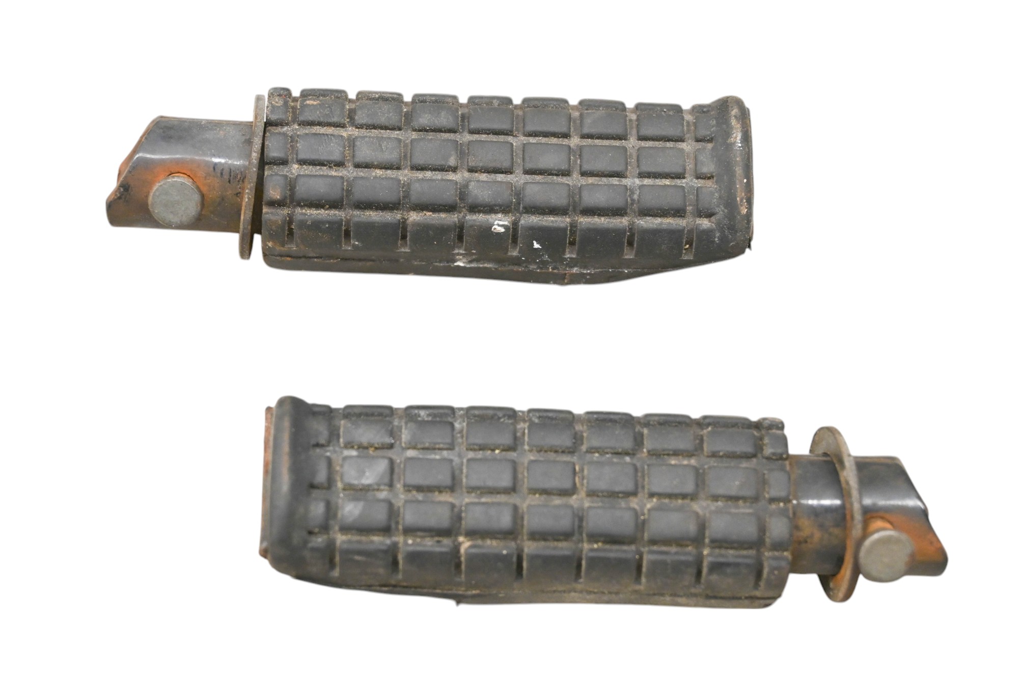 91 Honda CBR1000F Rear Passenger Foot Pegs Left & Right