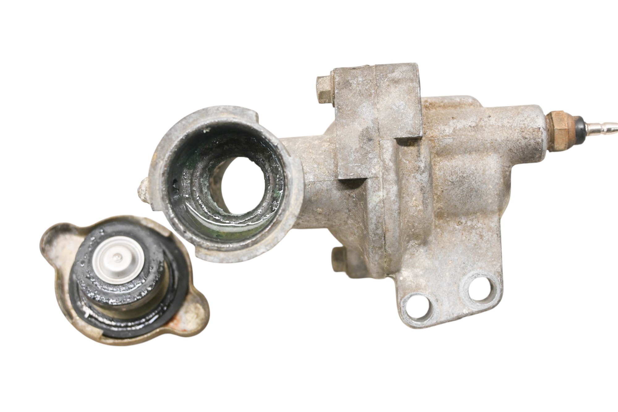 91 Honda CBR1000F Thermostat & Housing