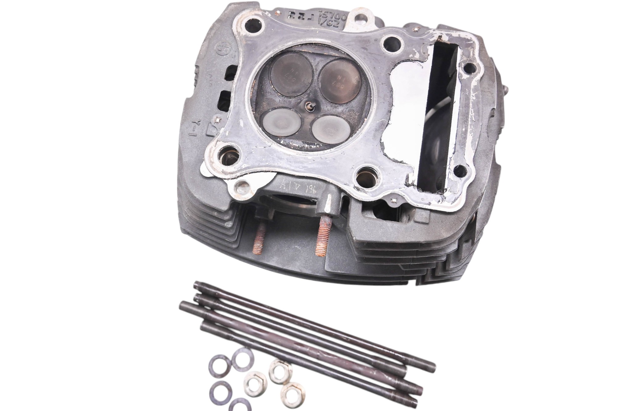 14 Yamaha Bolt R-Spec Front Cylinder Head XVS950