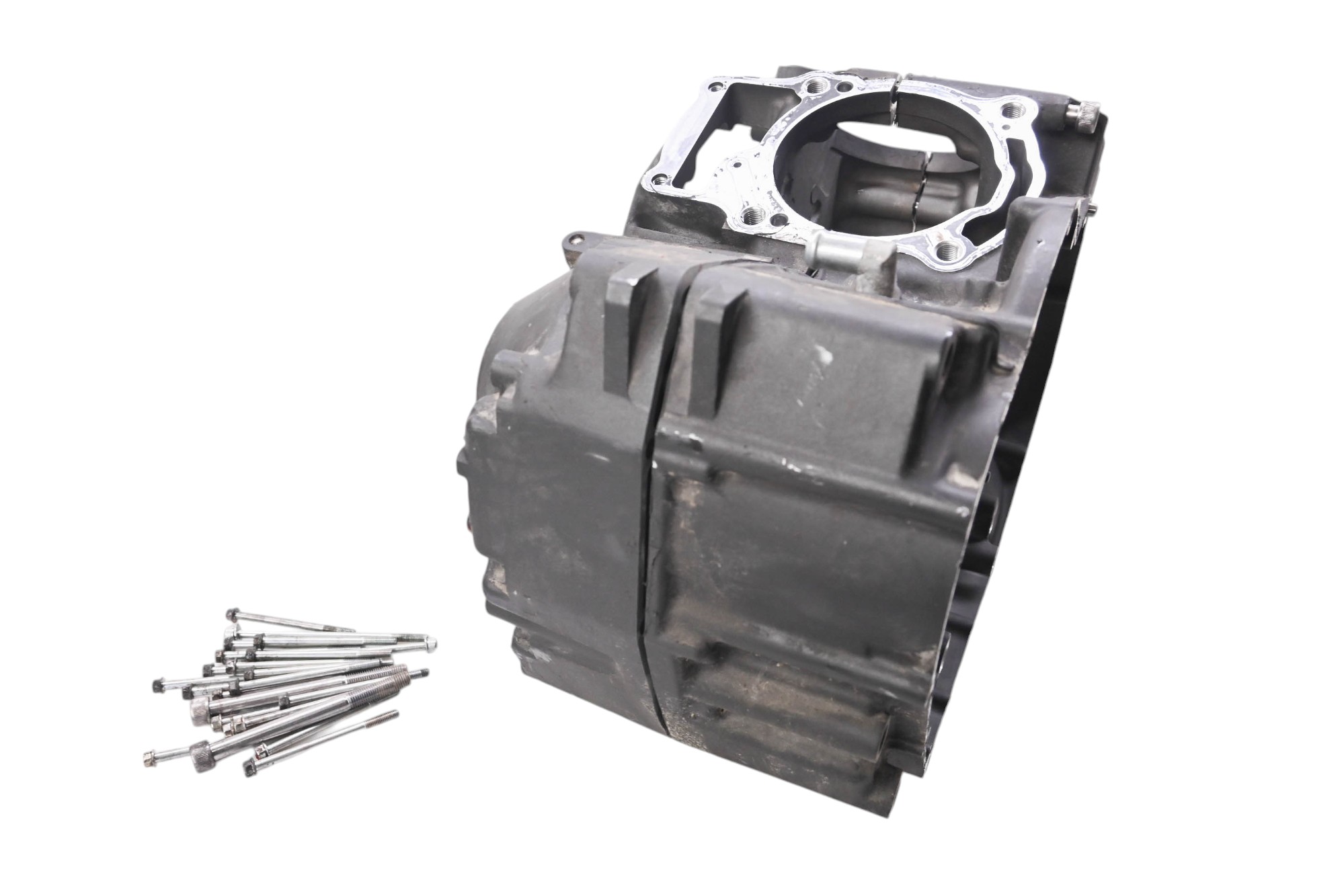 14 Yamaha Bolt R-Spec Crankcase Center Crank Case XVS950