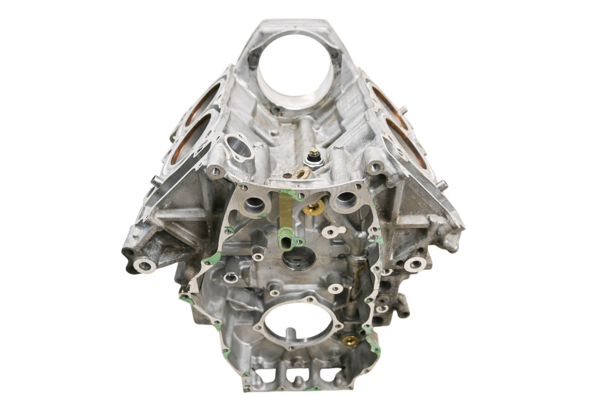 04 Honda ST1300 Crankcase Center Crank Case & Cylinders