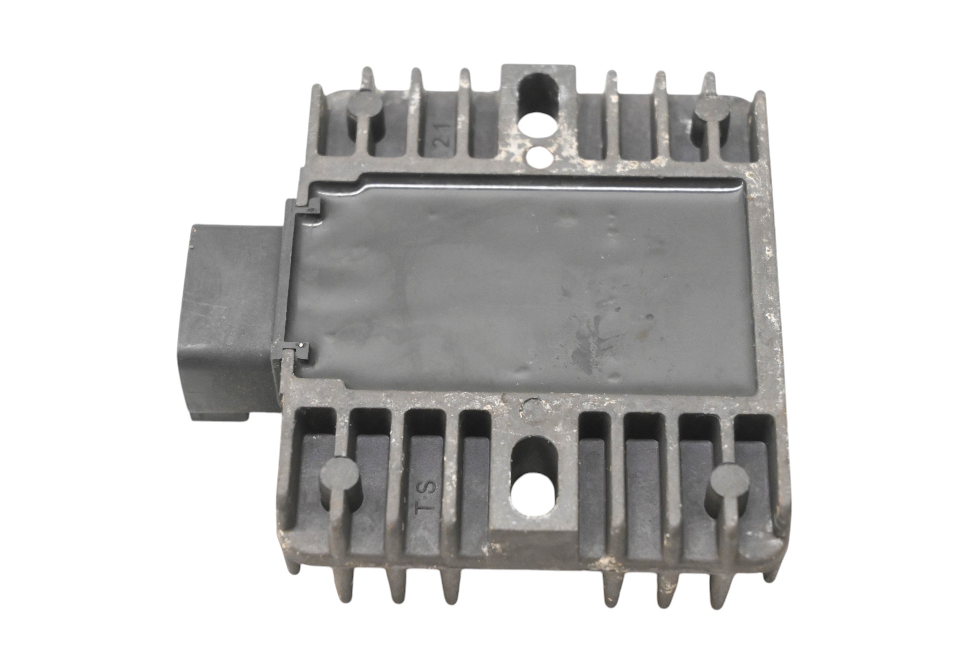 16 Yamaha Waverunner V1 Regulator Rectifier VX1050