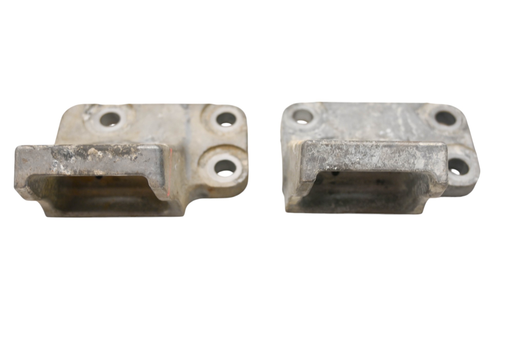 16 Yamaha Waverunner V1 Engine Motor Mounts VX1050E