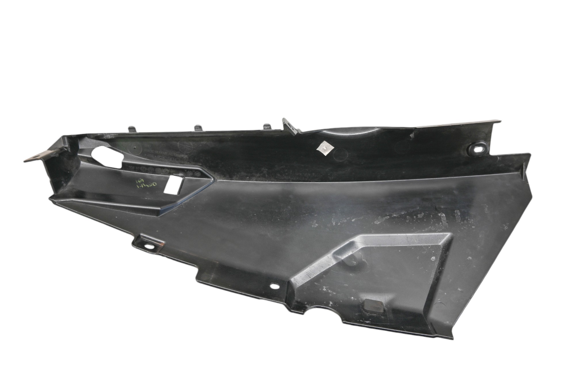 19 Can-Am Spyder F3 SE6 Left Side Panel Vent Shroud Cover