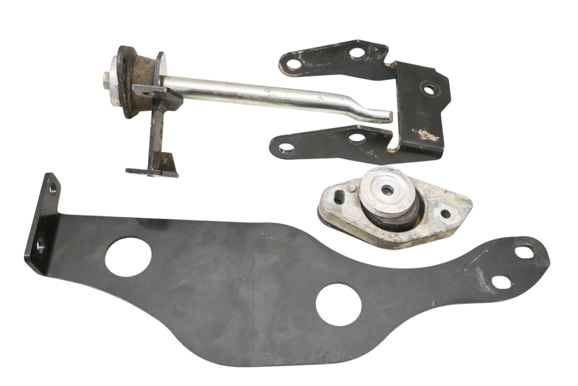 18 John Deere Gator RSX860M Transmission Mounting Brackets