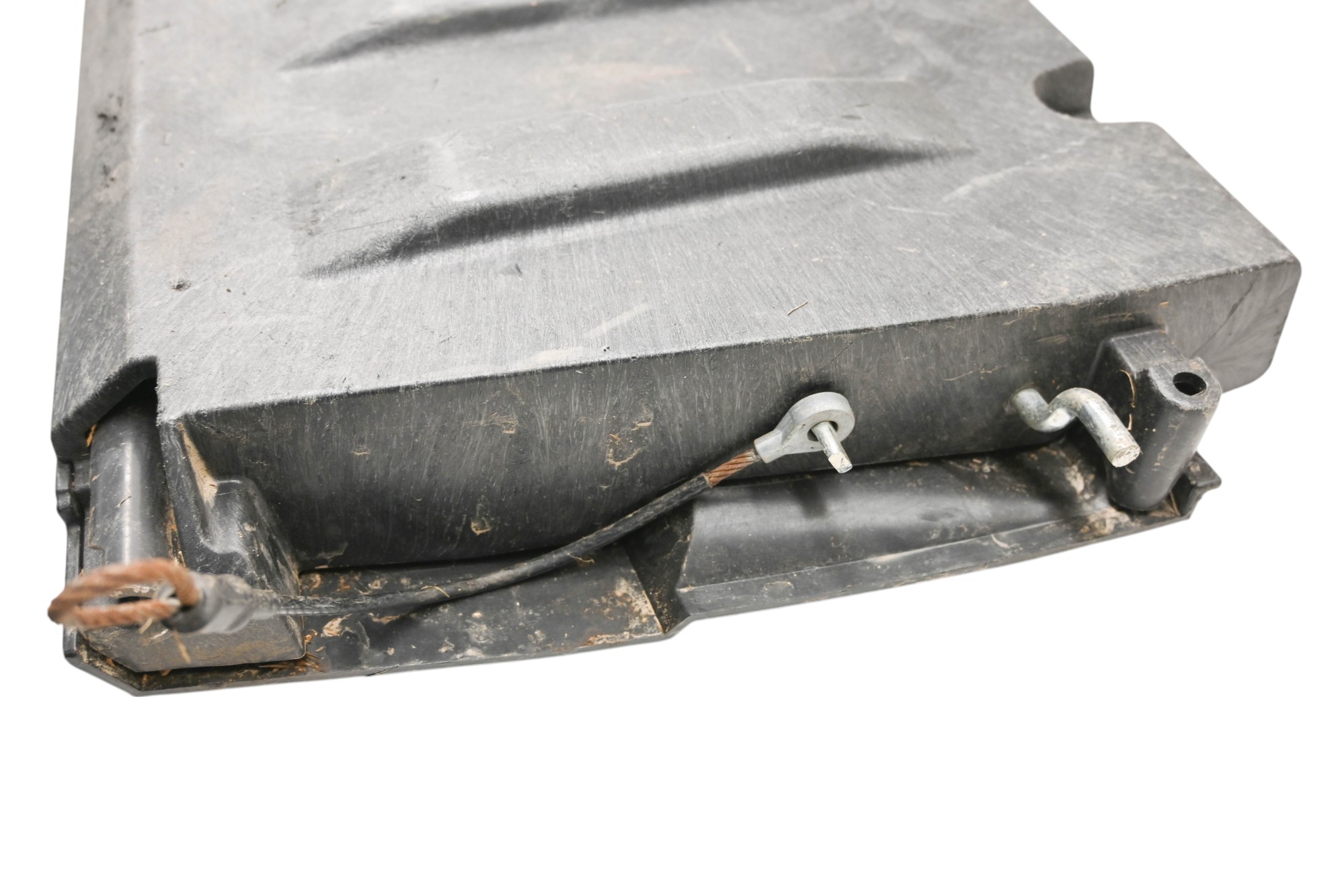 18 John Deere Gator RSX860M Tail Gate