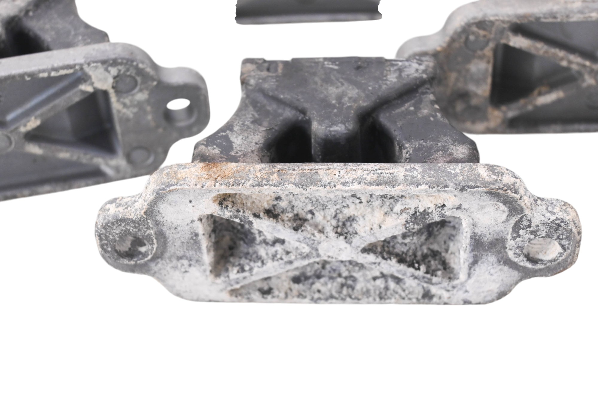 20 Yamaha Waverunner VX Deluxe Engine Motor Mounts Brackets VX1050BV