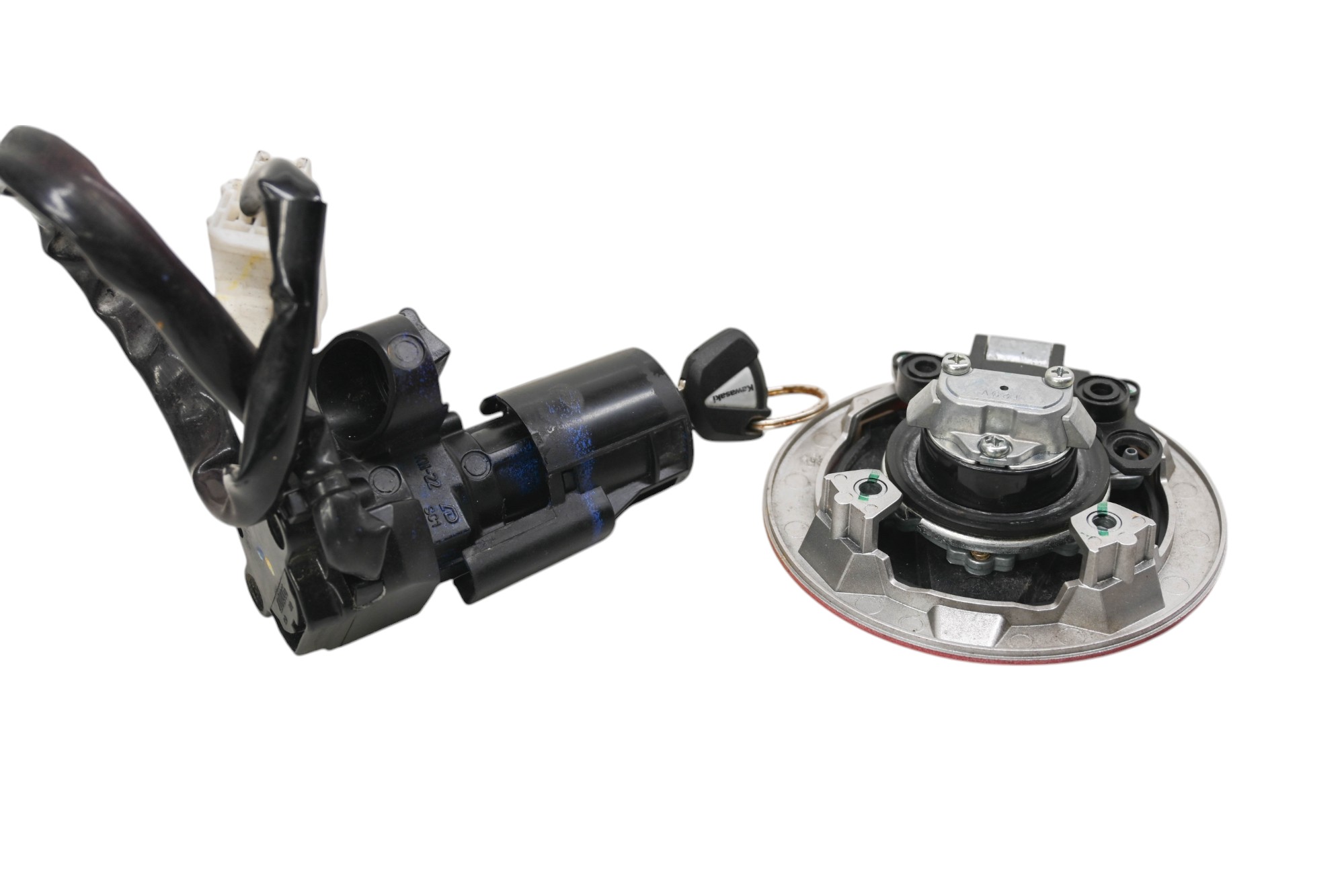 23 Kawasaki Ninja 400 Key Switch & Gas Cap EX400